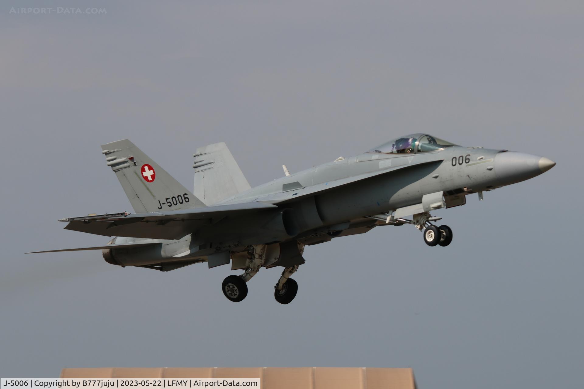 J-5006, McDonnell Douglas F/A-18C Hornet C/N 1329, at Salon 2023