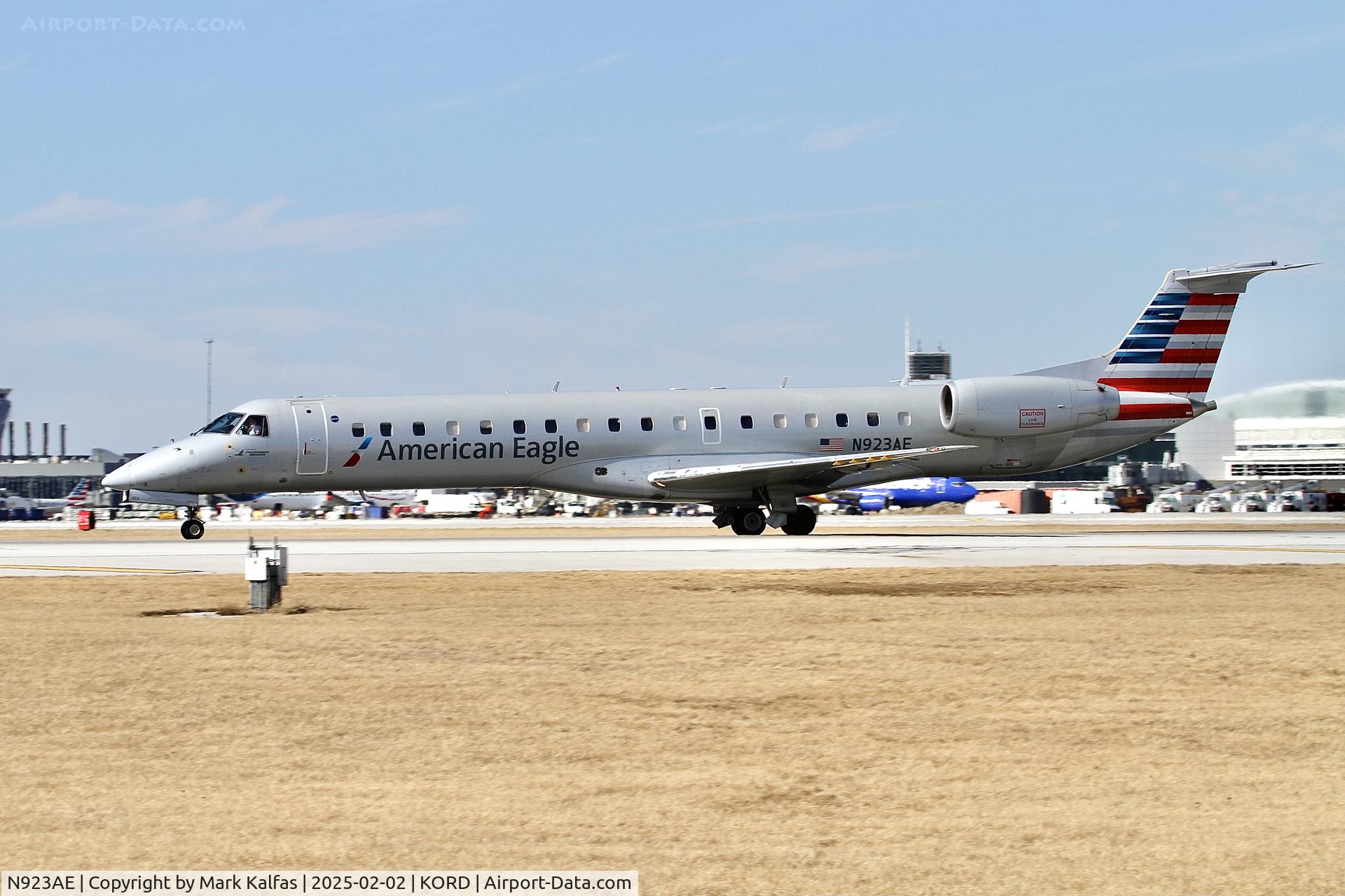 N923AE, 2005 Embraer ERJ-145LR (EMB-145LR) C/N 14500907, E145 PIEDMONT/AMERICAN EAGLE EMBRAER EMB-145LR N923AE PDT5731 ORD-RIC