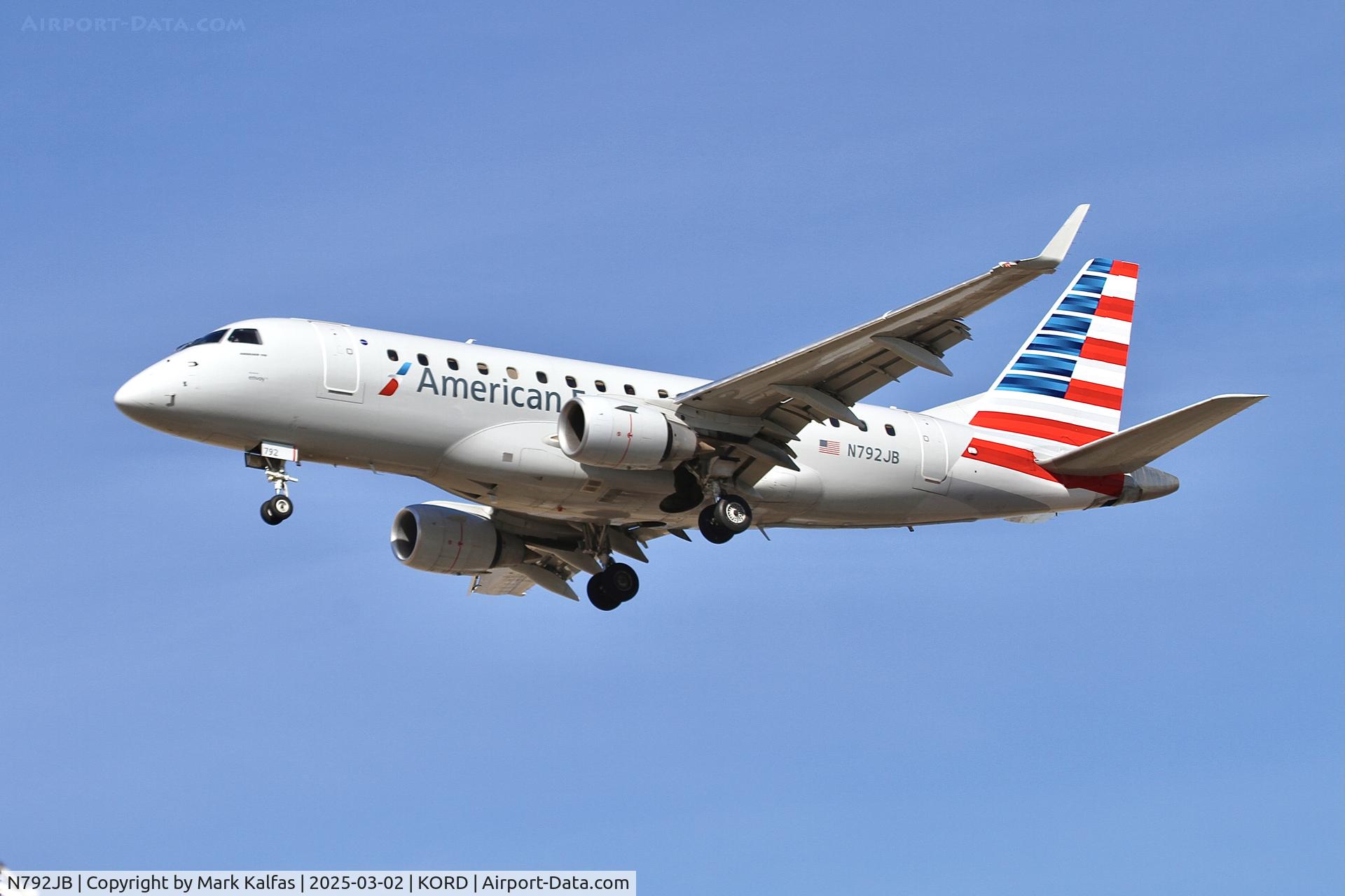 N792JB, 2005 Embraer 170SE (ERJ-170-100SE) C/N 17000064, E170 Envoy/American Airlines Embraer ERJ-170SE N792JB ENY3742 MEM-ORD