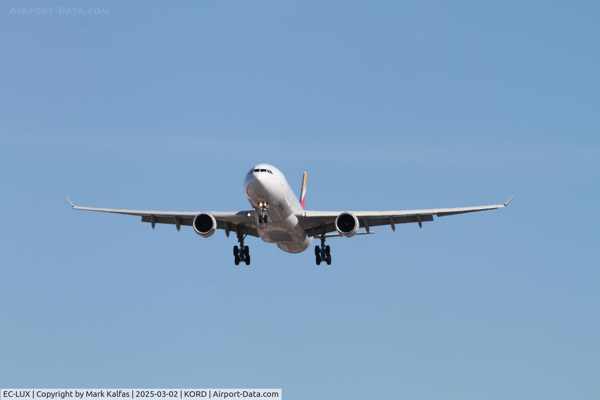 EC-LUX, 2013 Airbus A330-302 C/N 1405, A333 IBERIA AIRBUS A330-300 EC-LUX IBE341 MAD-ORD