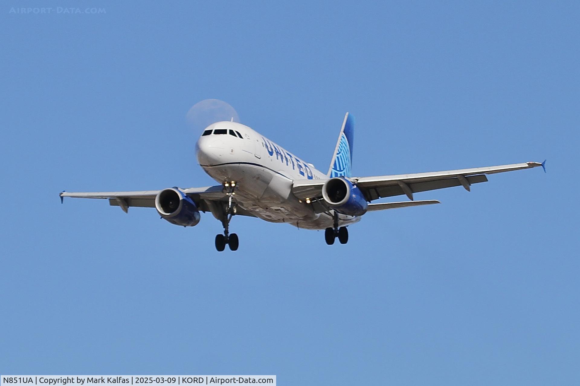 N851UA, 2002 Airbus A319-131 C/N 1664, A319 UNITED AIRLINES AIRBUS A319-131 N851UA UA1572 HDN-ORD