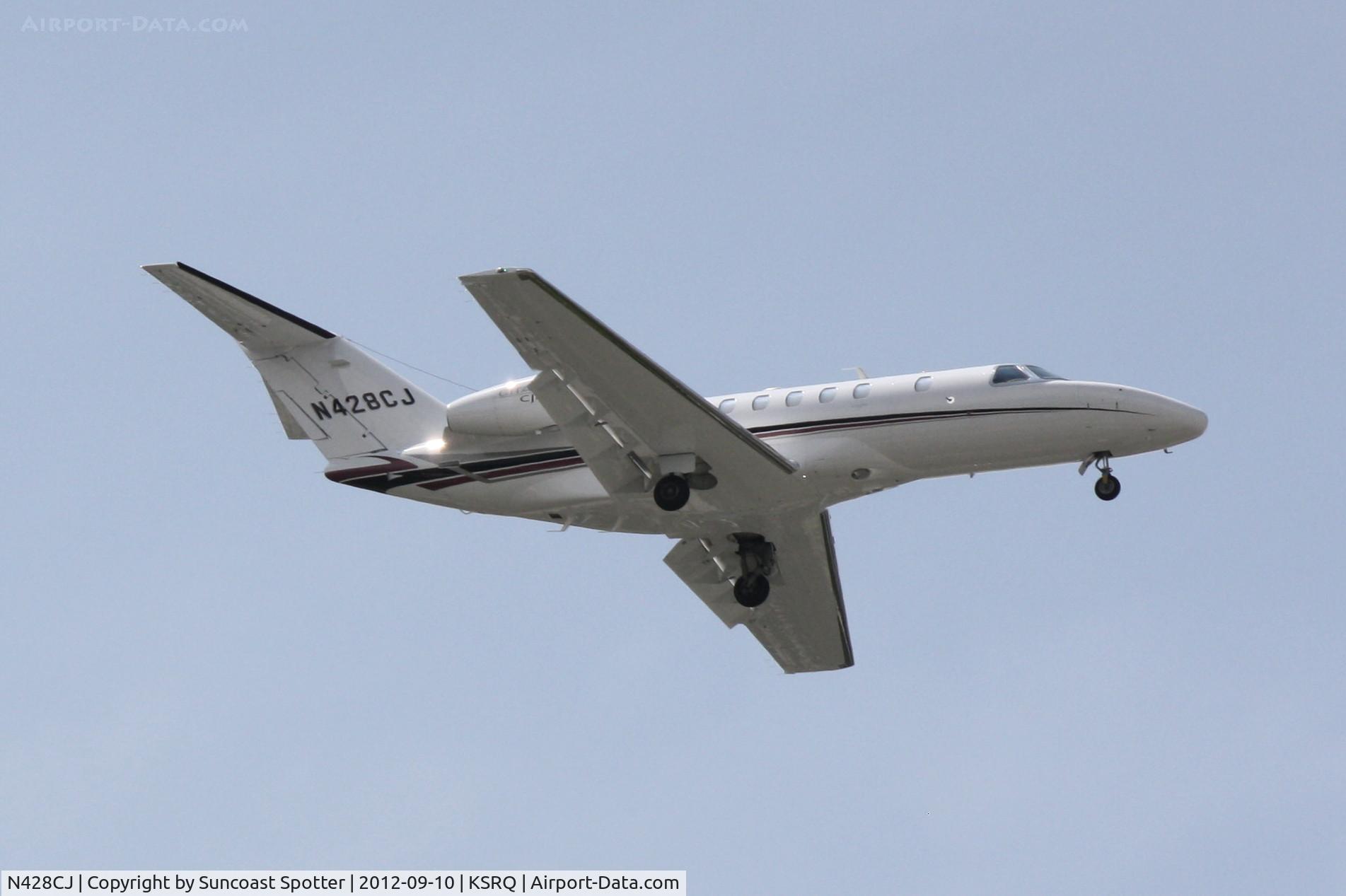 N428CJ, 2011 Cessna 525C CitationJet CJ4 C/N 525C-0028, Cessna CitationJet CJ4 on approach to Sarasota-Bradenton International Airport
