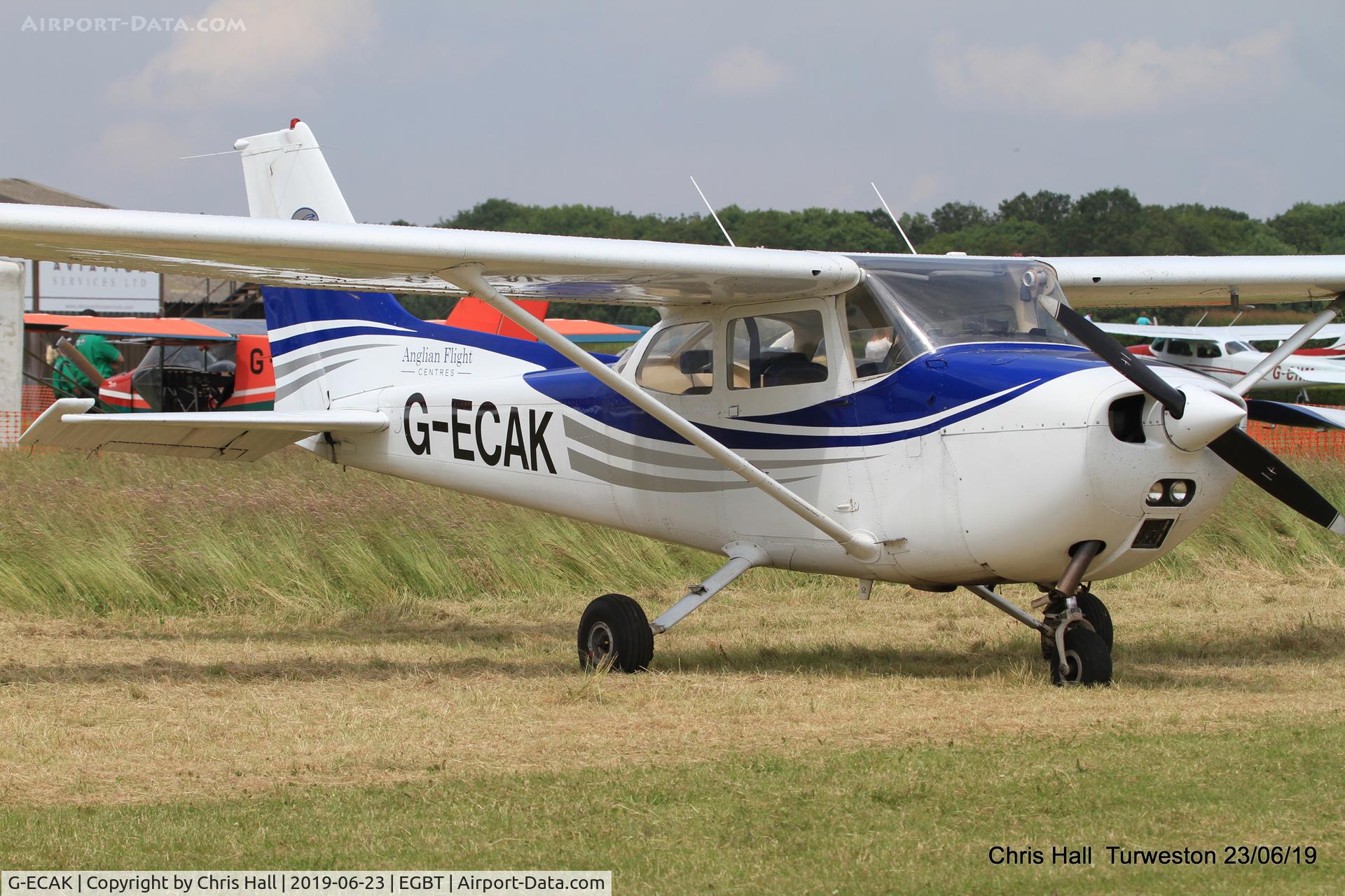 G-ECAK, 1976 Reims F172M ll Skyhawk C/N 1509, Turweston, Air Britain fly in