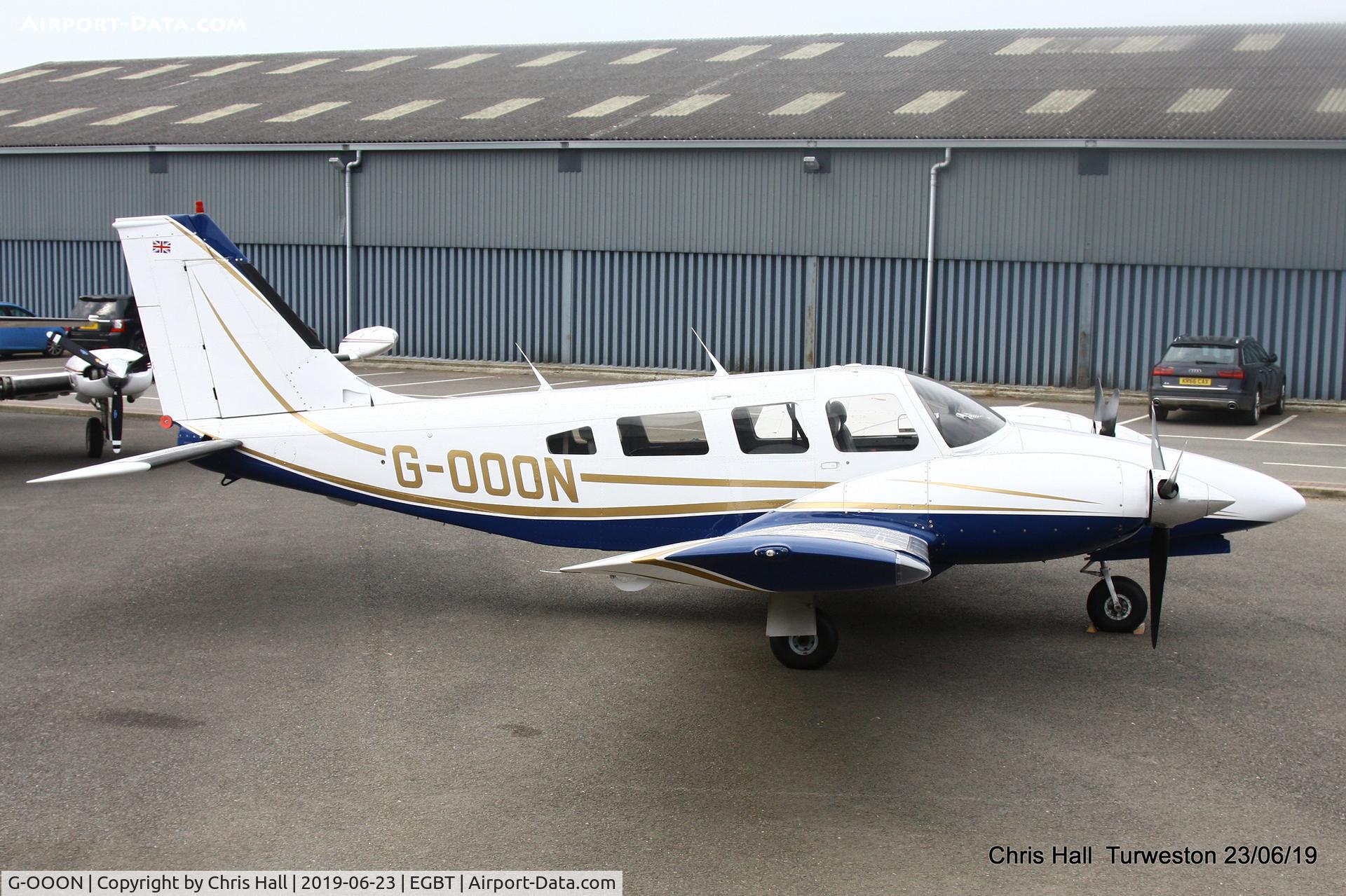 G-OOON, 1982 Piper PA-34-220T Seneca III C/N 34-8533024, Turweston, Air Britain fly in