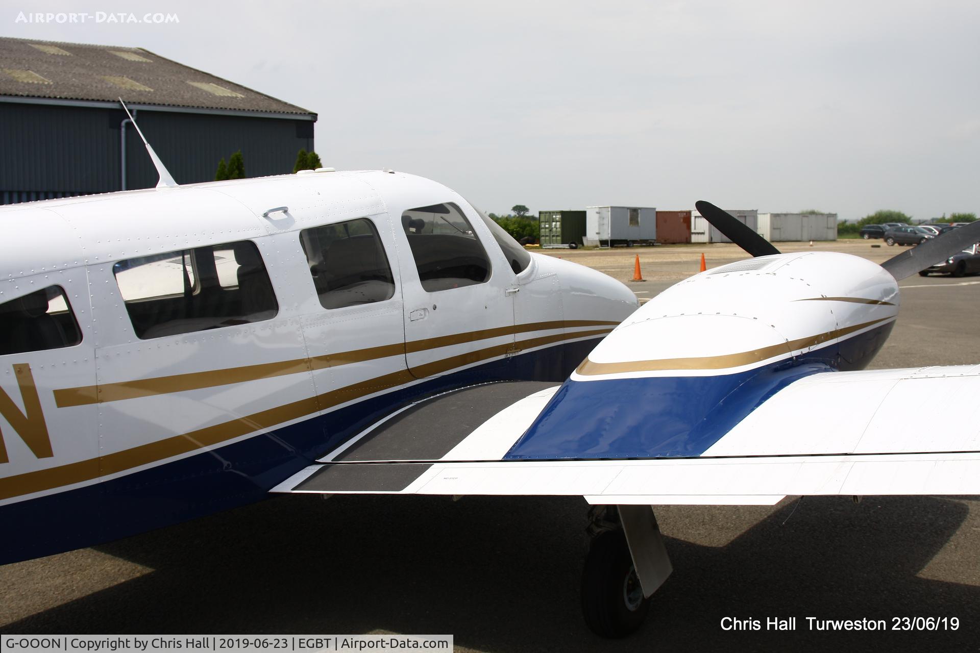 G-OOON, 1982 Piper PA-34-220T Seneca III C/N 34-8533024, Turweston, Air Britain fly in