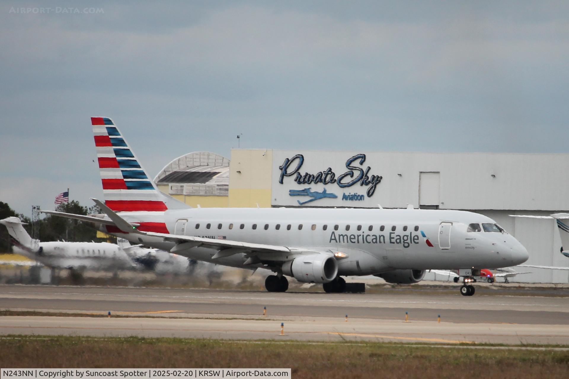 N243NN, 2016 Embraer 175LR (ERJ-170-200LR) C/N 17000604, American Flight 4080 operated by Envoy departs Runway 6 at Southwest Florida International Airport enroute to Reagan National Airport