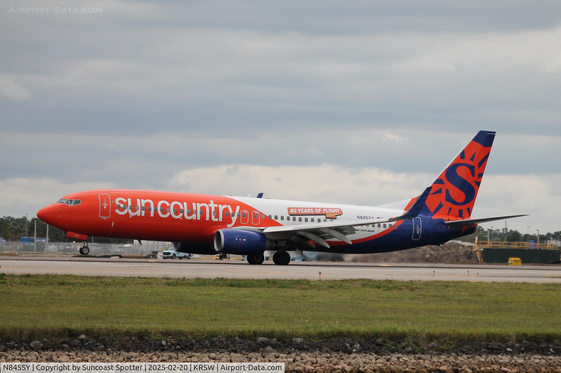 N845SY, 2011 Boeing 737-82R C/N 40727, Sun Country Flight 383 arrives on Runway 6 at Southwest Florida International Airport following flight from Minneapolis-St Paul International Airport