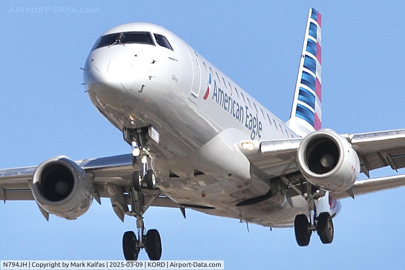 N794JH, 2005 Embraer 170LR (ERJ-170-100SE) C/N 17000066, E170 ENVOY / AMERICAN EAGLE EMBRAER ERJ 170-100 SE N794JH ENY3676 EYW-ORD
