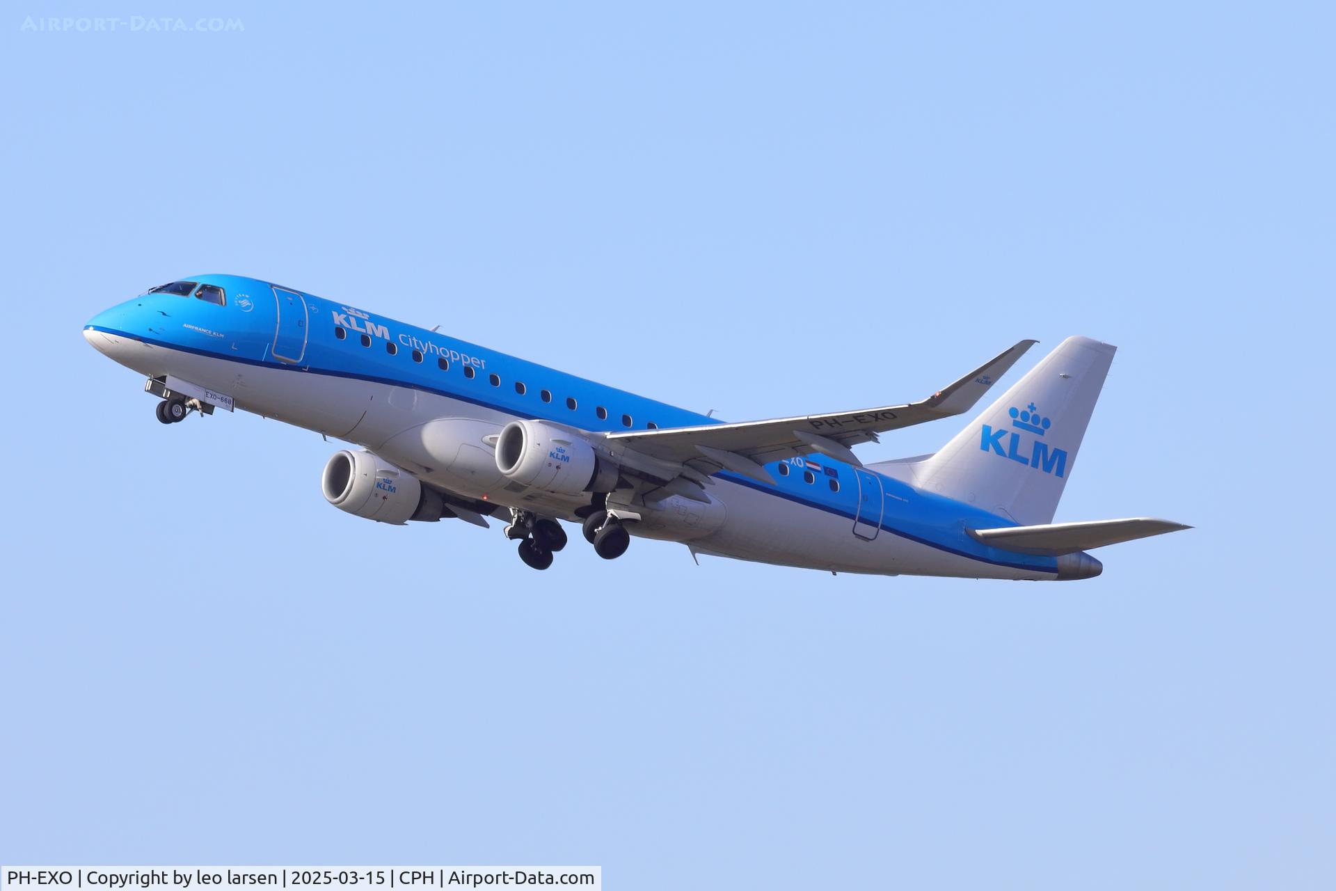 PH-EXO, 2017 Embraer 175STD (ERJ-170-200STD) C/N 17000668, Copenhagen T/O R-22R 15.3.2025