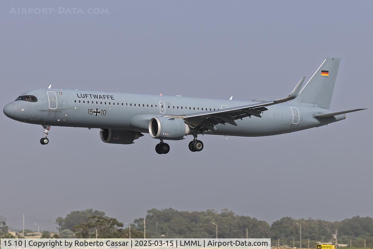 15 10, 2021 Airbus 321-251NX C/N 10613, Runway 31