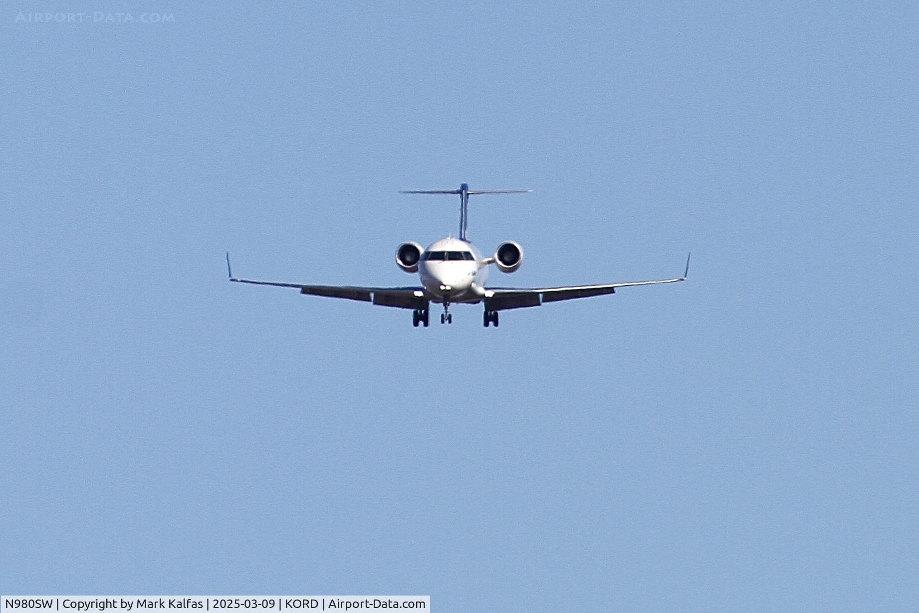 N980SW, 2004 Bombardier CRJ-200ER (CL-600-2B19) C/N 7955, CRJ2 SKYWEST /UNITED EXPRESS BOMBARDIER INC CL-600-2B19 N980SW SKW5029 JST-ORD
