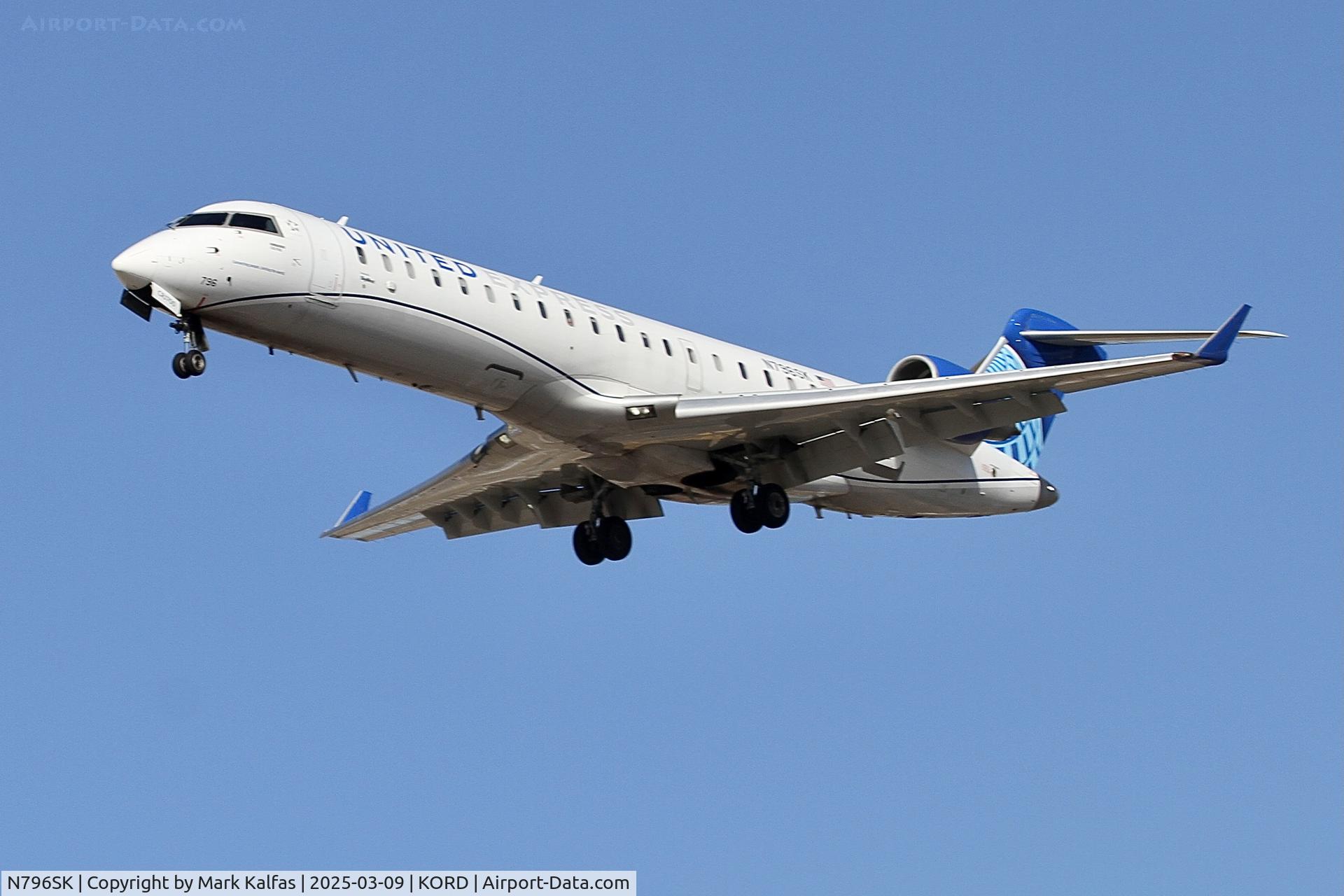 N796SK, Bombardier CRJ-702ER (CL-600-2C10) Regional Jet C/N 10300, CRJ7 SKWEST / UNITED EXPRESS Canadair CRJ-700 N796SK SKW4771 ICT-ORD