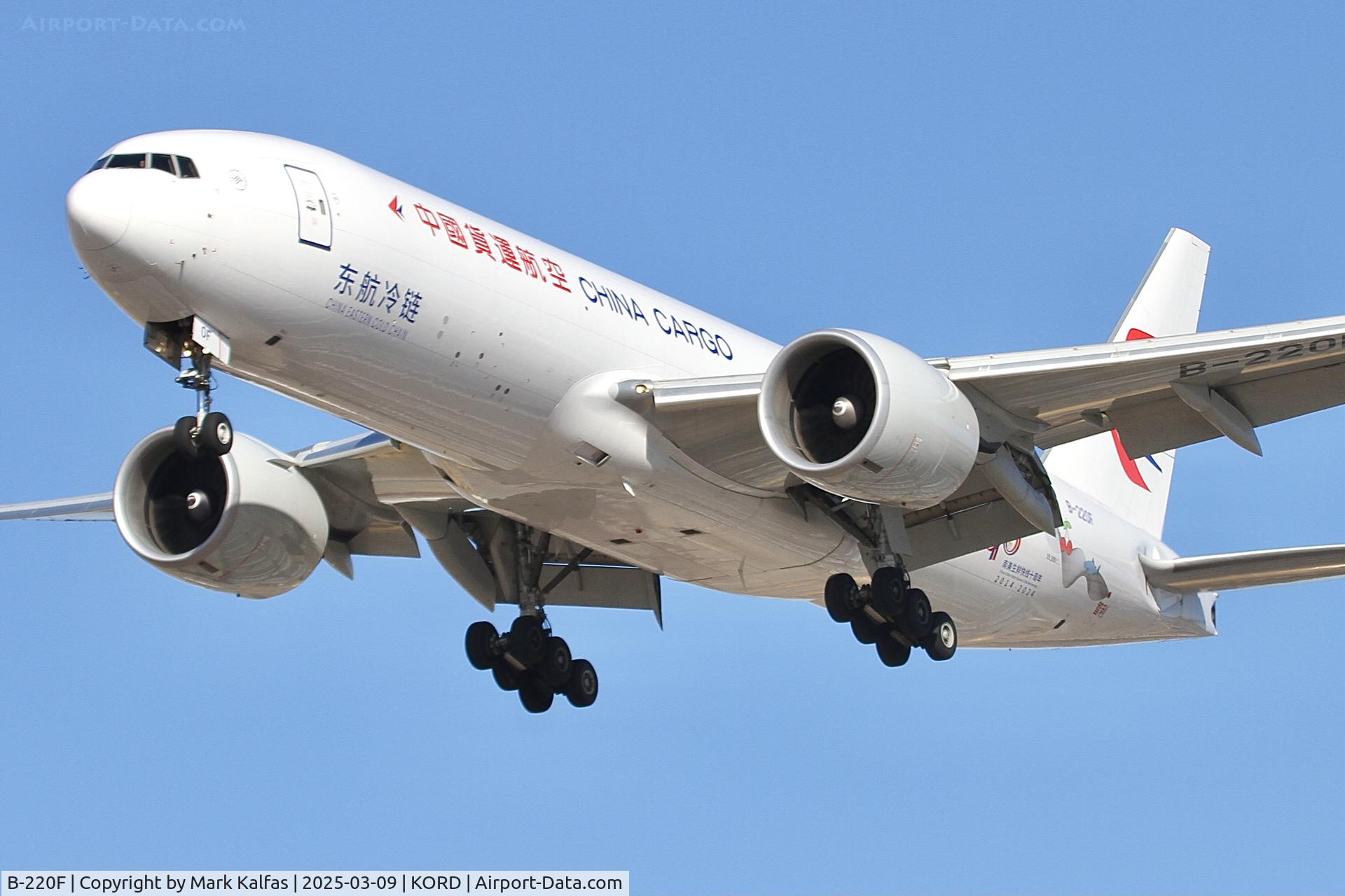 B-220F, Boeing 777-F6N C/N 66624, B77L China Cargo BOEING 777-F6N B-220F CKK225 SEA-ORD