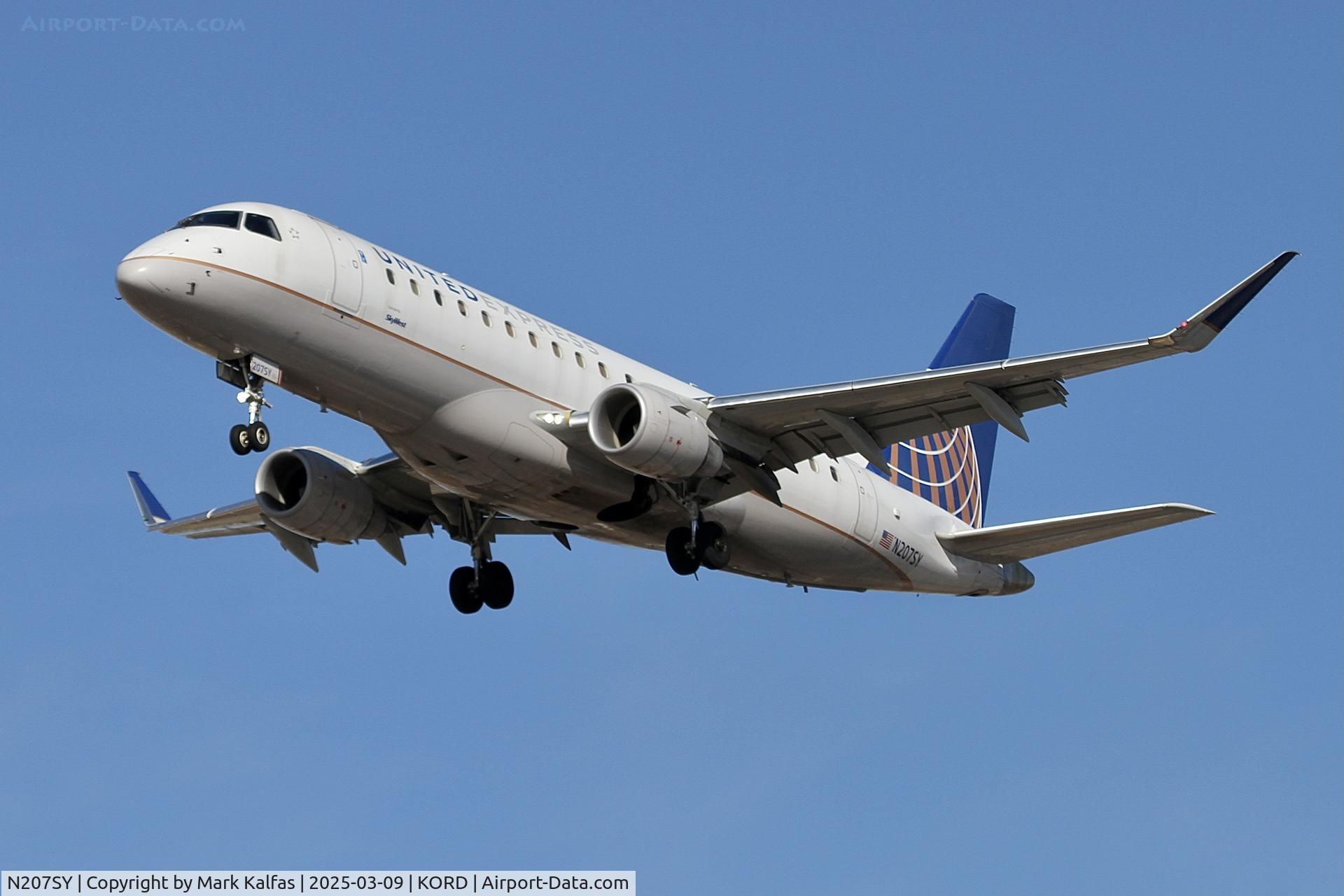 N207SY, 2017 Embraer 175LR (ERJ-170-200LR) C/N 17000643, E75L SkyWest/United Express EMBRAER S A ERJ 170-200 LR N207SY SKW5296 TUL-ORD