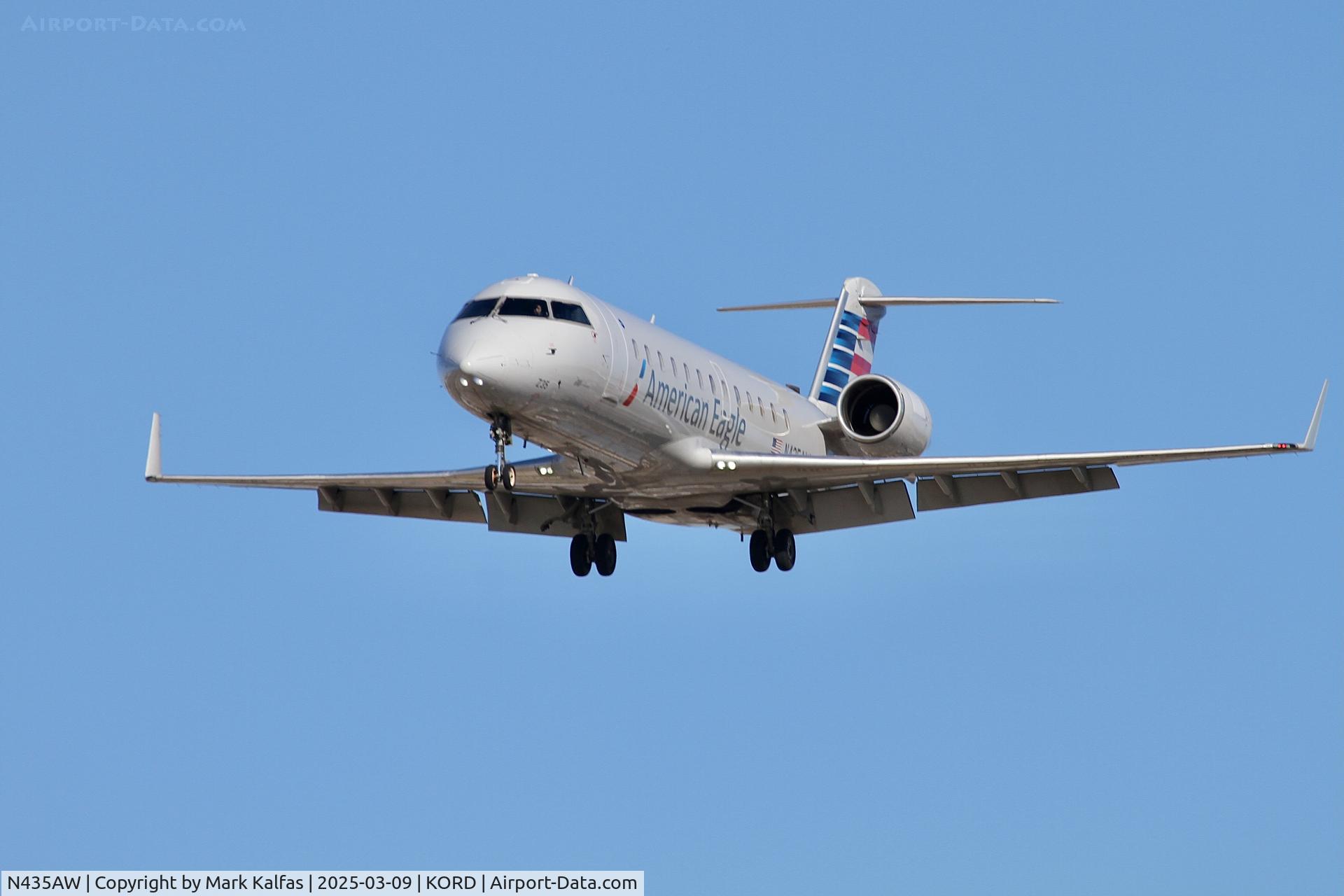N435AW, 2002 Bombardier CRJ-200ER (CL-600-2B19) C/N 7724, CRJ2 Air Wisconsin/American Eagle Canadair Regional Jet CRJ-200 N435AW AWI6082 MHK-ORD