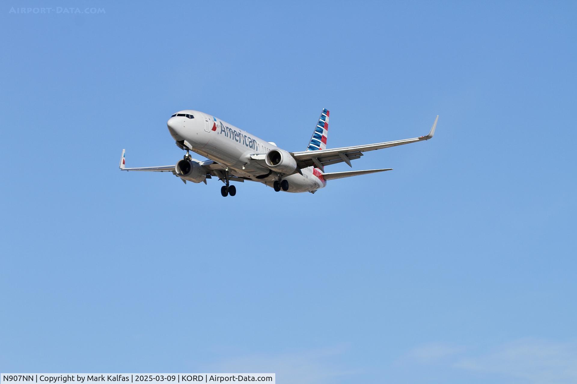 N907NN, 2013 Boeing 737-823 C/N 31158, B738 AMERICAN AIRLINES Boeing 737-823 N907NN  AAL1713 PHX-ORD