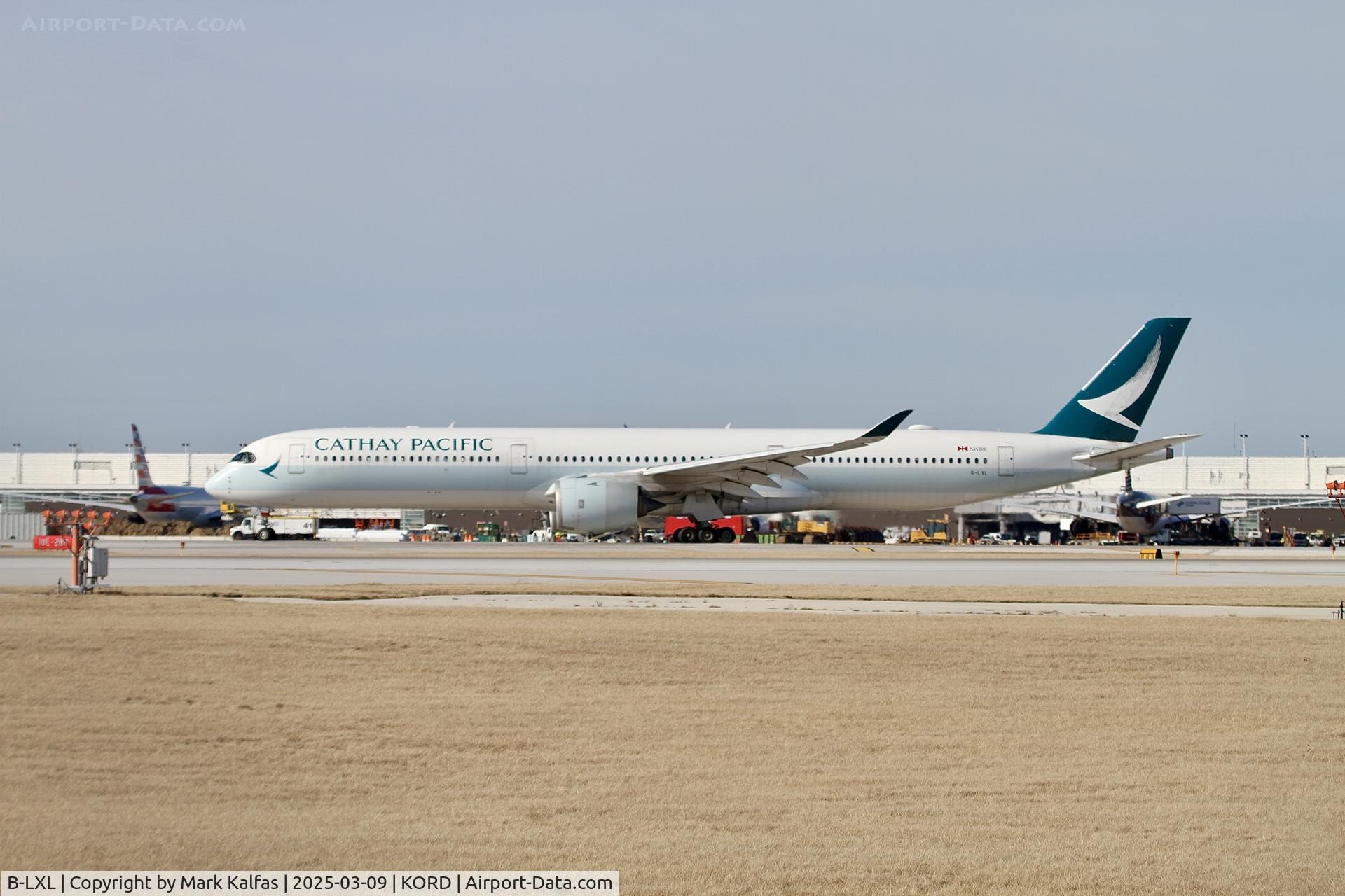 B-LXL, 2019 Airbus A350-1041 C/N 306, A35K CATHAY PACIFIC  Airbus A350-1041 B-LXL  CPA807 ORD-HKG