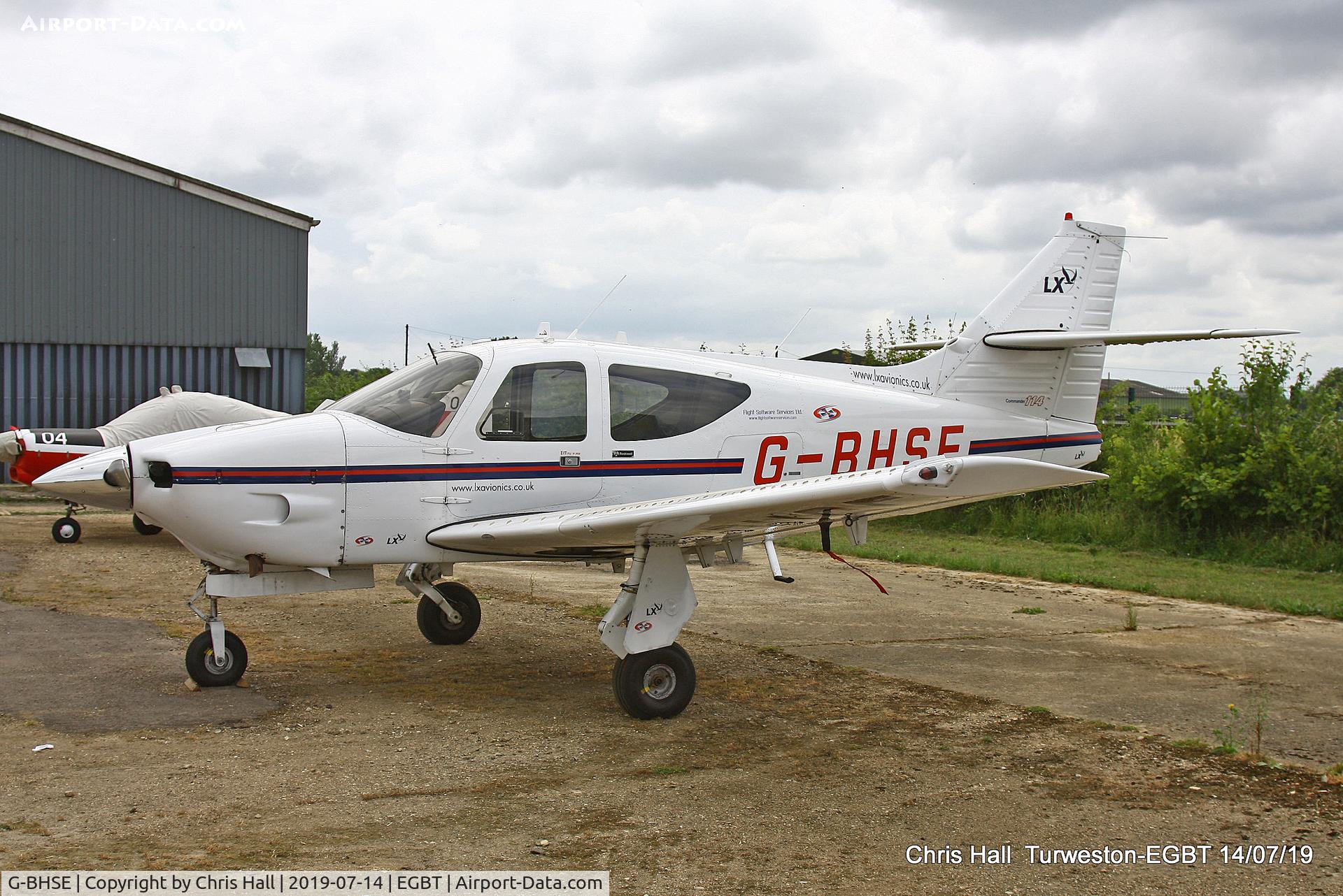 G-BHSE, 1976 Rockwell Commander 114 C/N 14161, Turweston, British Grand Prix weekend