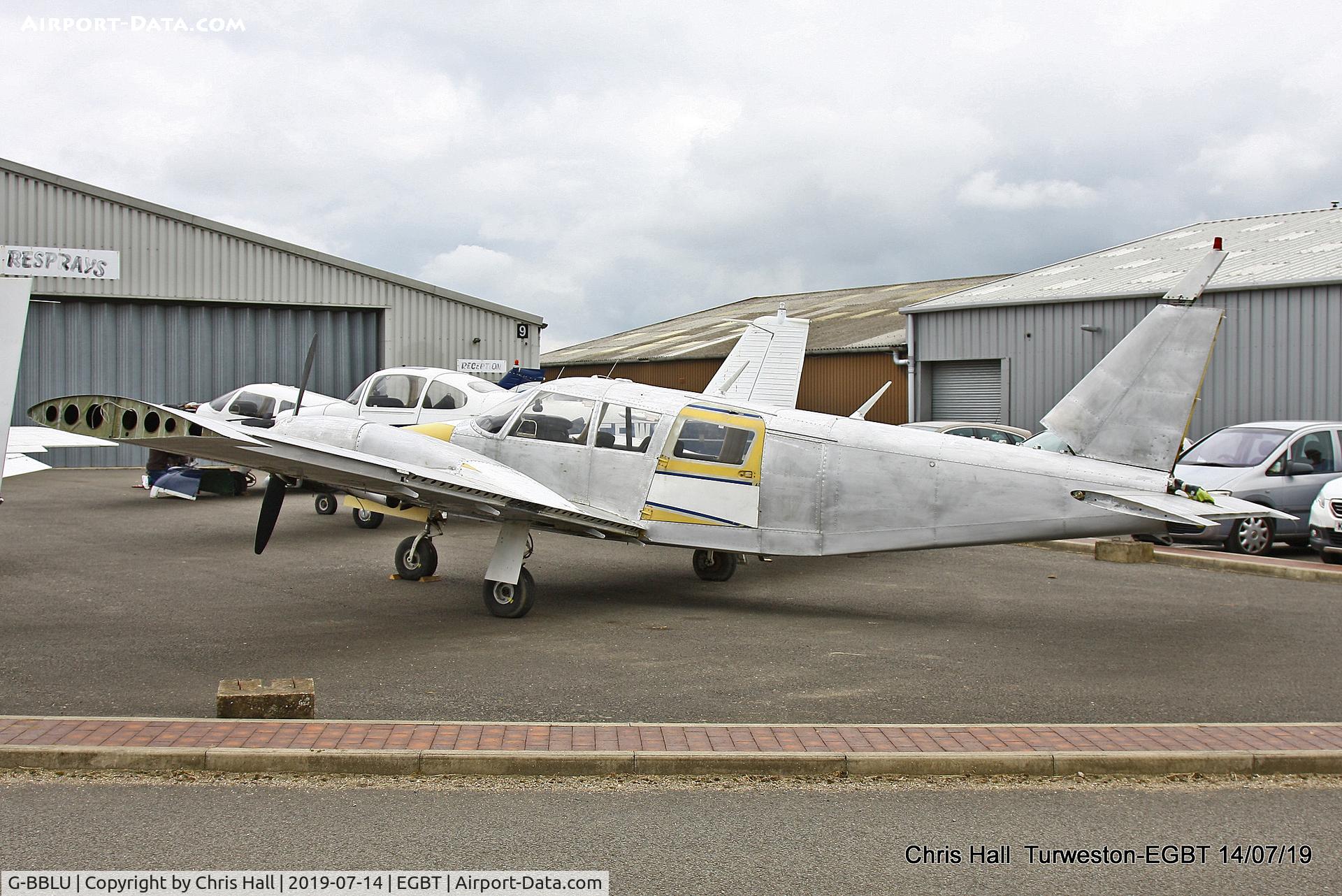 G-BBLU, 1973 Piper PA-34-200 Seneca C/N 34-7350271, Turweston, British Grand Prix weekend