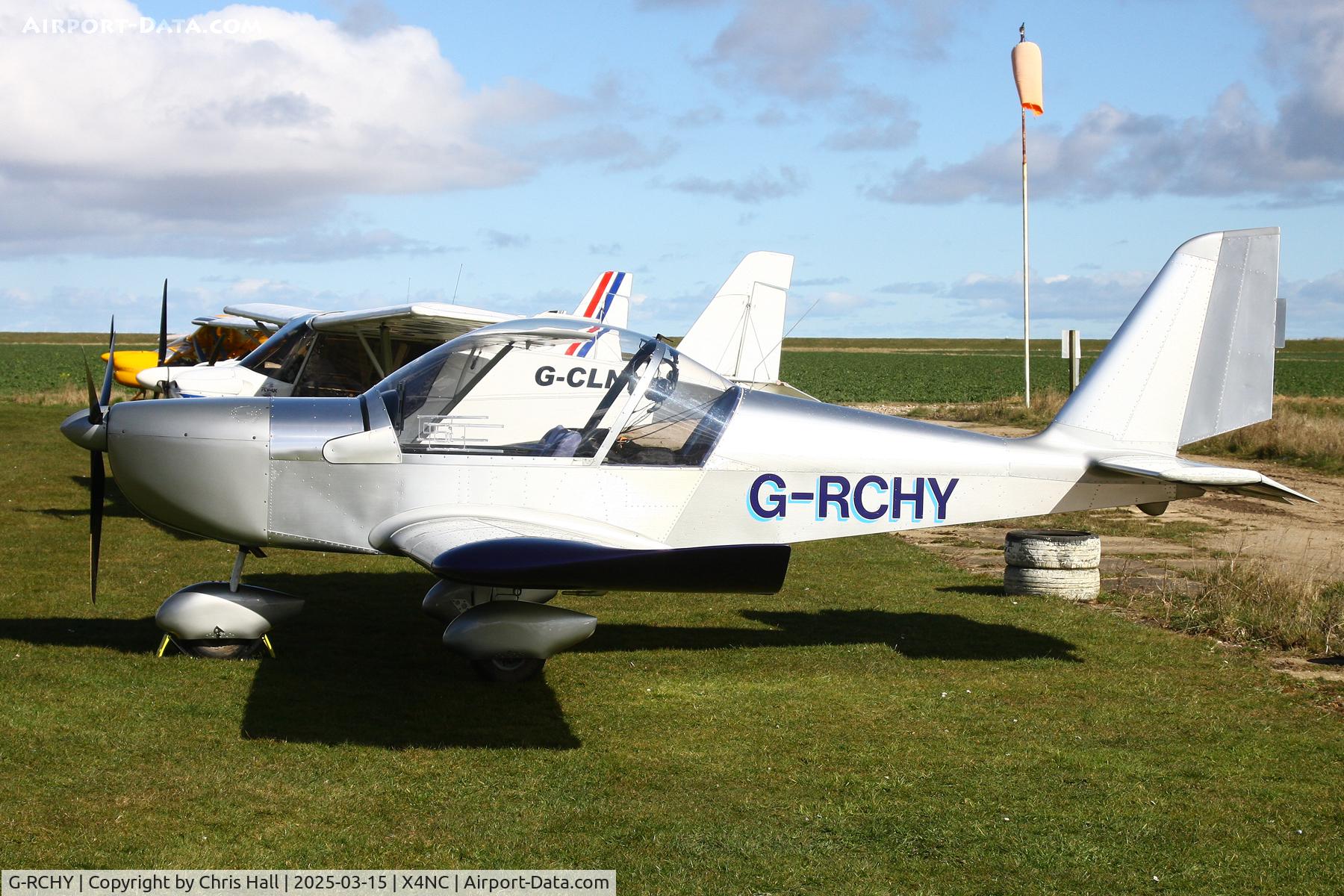 G-RCHY, 2004 Aerotechnik EV-97 Eurostar C/N PFA 315-14187, North Coates Spring microlight fly in