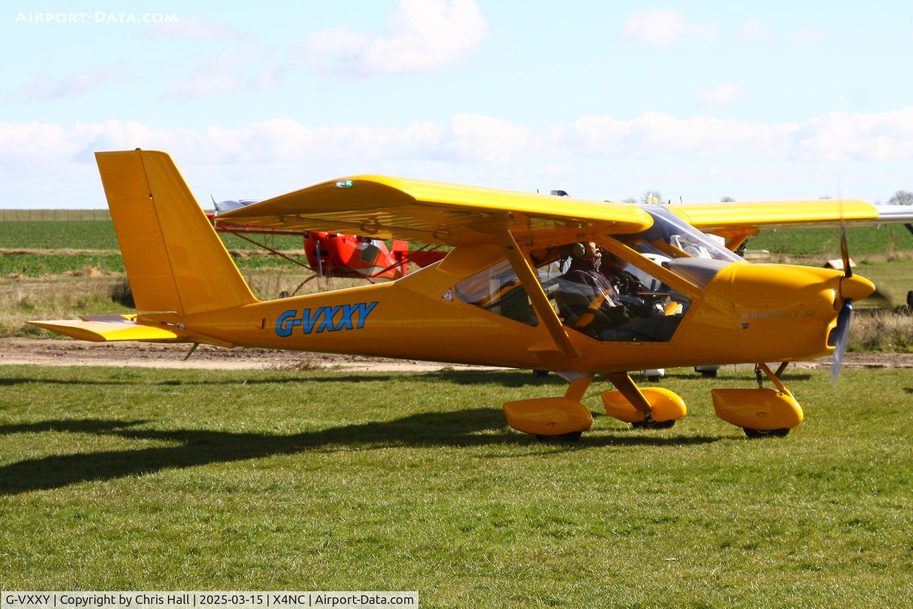 G-VXXY, 2020 Aeroprakt A32 Vixxen C/N LAA 411-15702, North Coates Spring microlight fly in