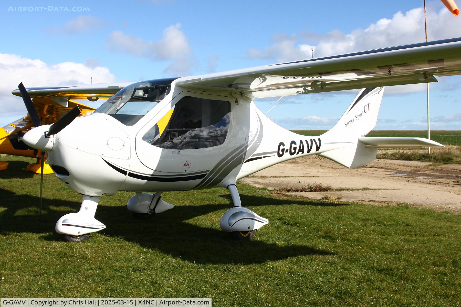 G-GAVV, 2019 Flight Design CTSL C/N E-18-12-51, North Coates Spring microlight fly in