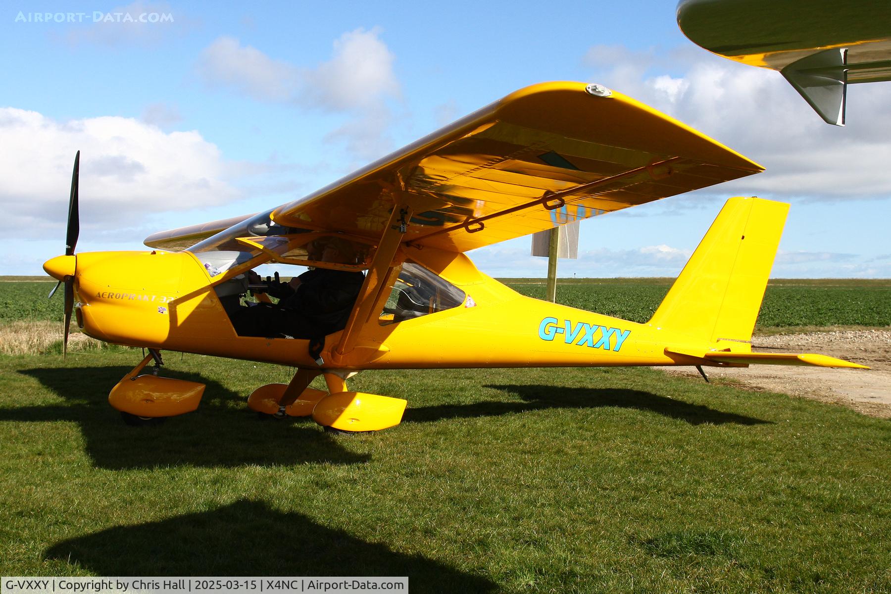 G-VXXY, 2020 Aeroprakt A32 Vixxen C/N LAA 411-15702, North Coates Spring microlight fly in
