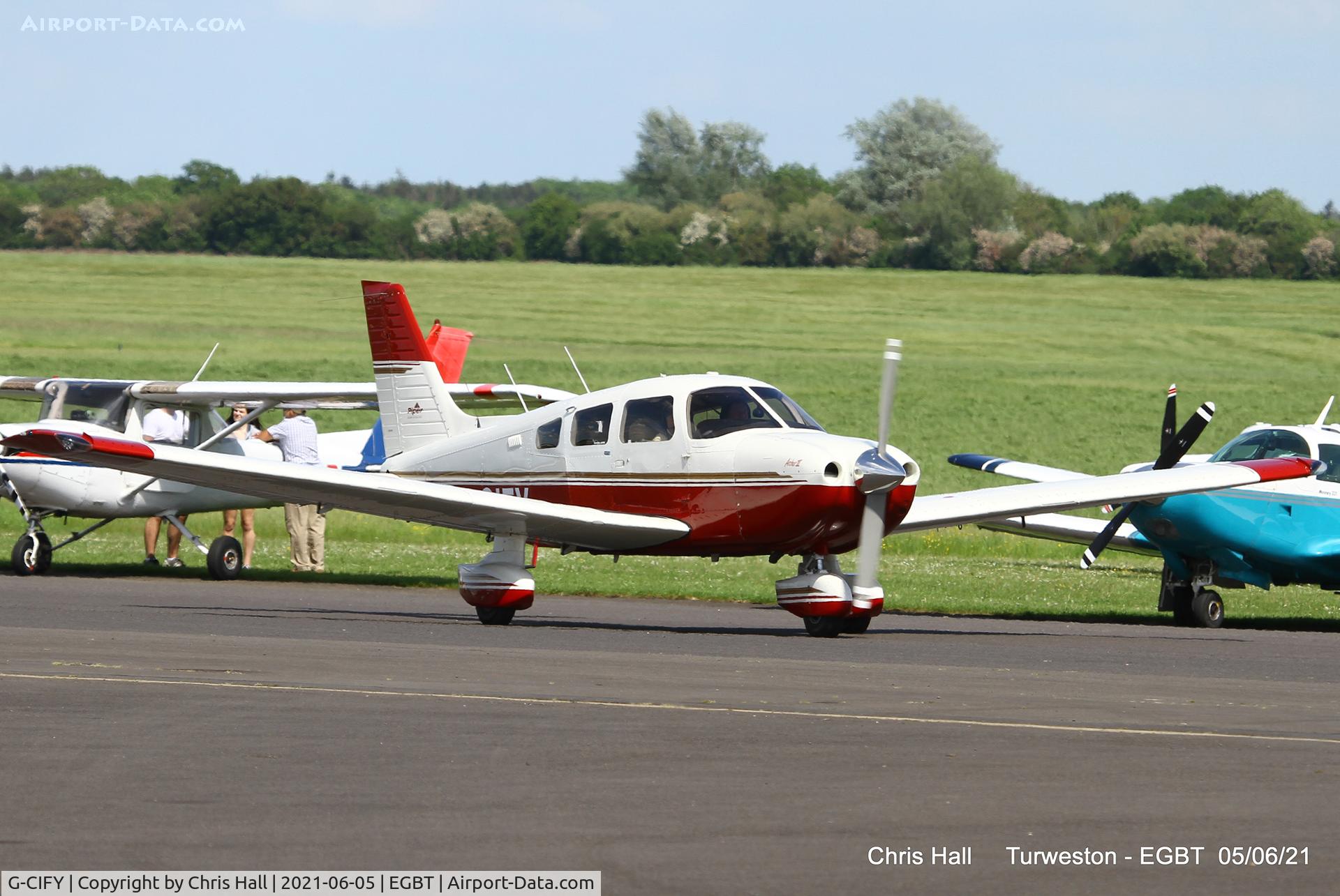 G-CIFY, 1995 Piper PA-28-181 Cherokee Archer III C/N 2843010, Turweston