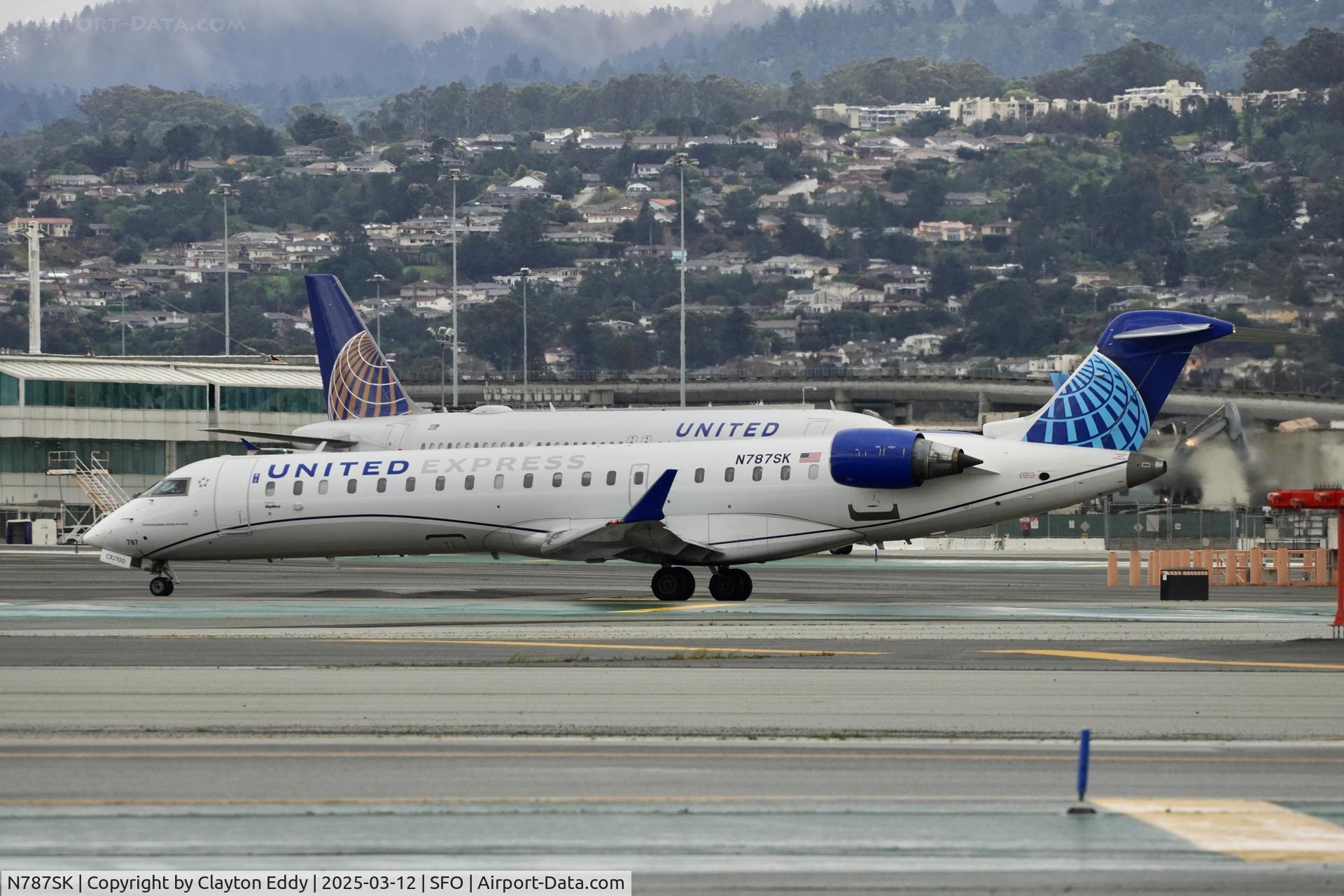 N787SK, 2009 Bombardier CRJ-700 (CL-600-2C10) Regional Jet C/N 10288, Departing runway 10 SFO 2025