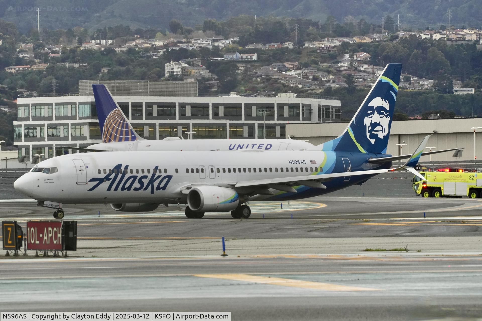 N596AS, 2008 Boeing 737-890 C/N 35688, Departing runway 10 SFO 2025
