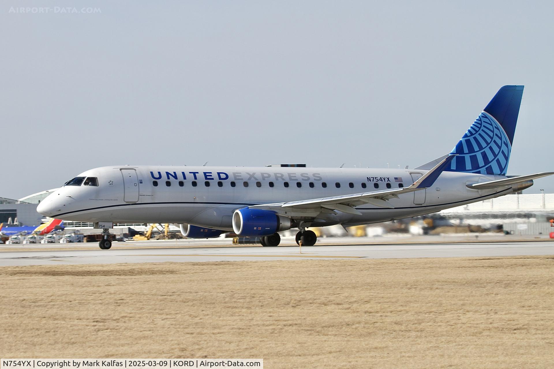 N754YX, 2022 Embraer 175LR (ERJ-170-200LR) C/N 17000926, E75L REPUBLIC AIRWAYS /UNITED EXPRESS 175LR (ERJ-170-200LR) N754YX RPA3690 ORD-IND