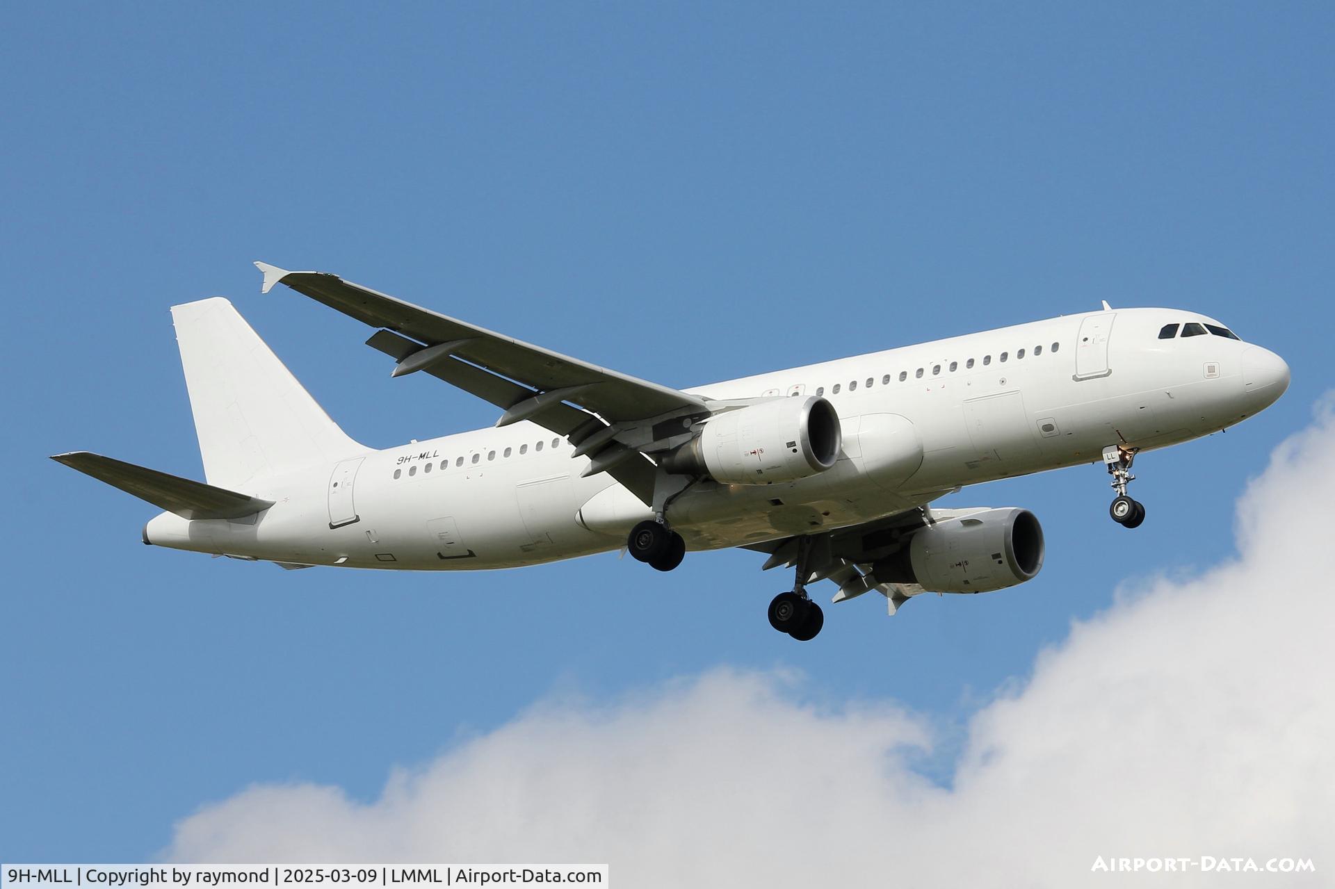 9H-MLL, 2012 Airbus A320-214 C/N 5372, A320 9H-MLL Avion Express Malta.