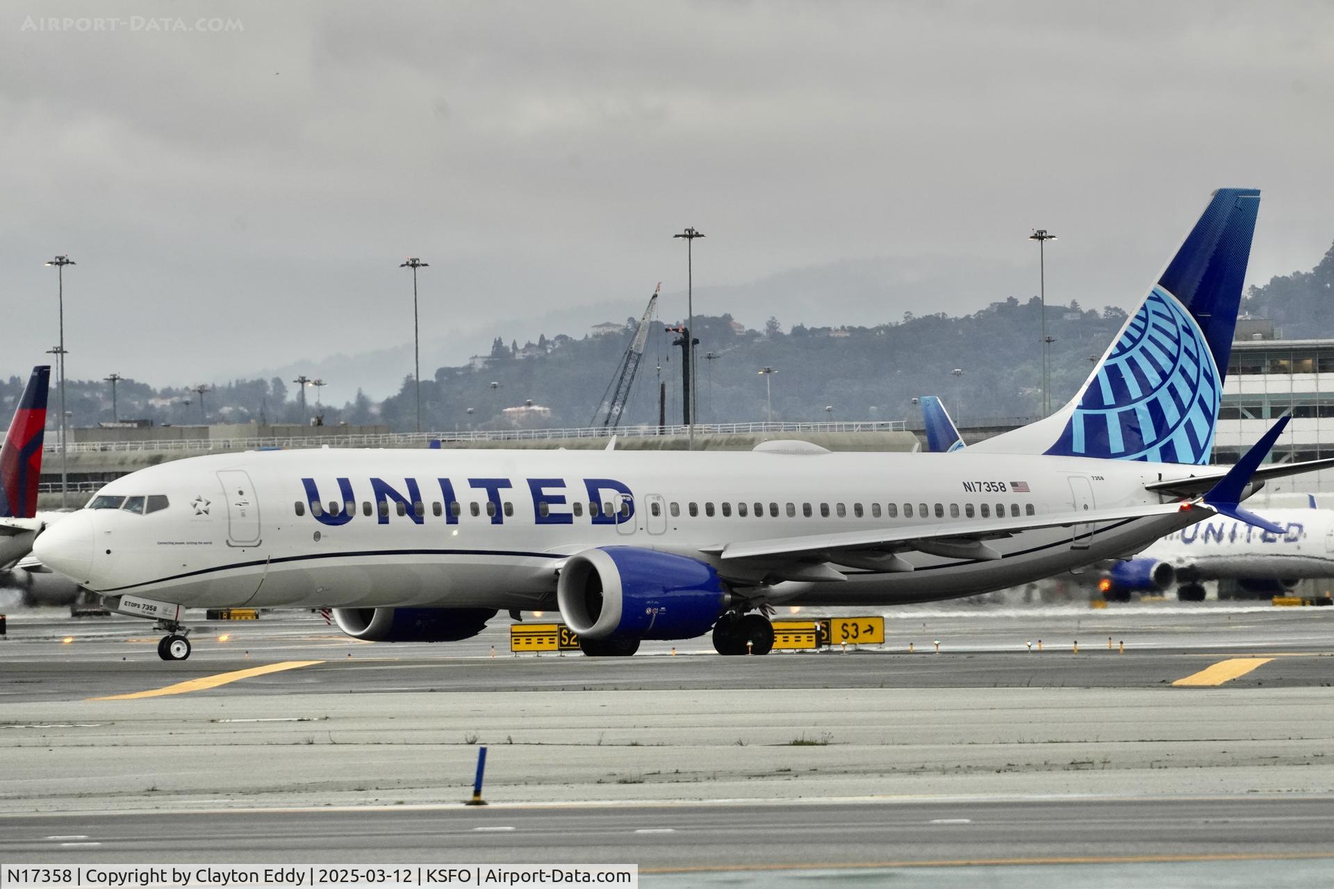 N17358, 2024 Boeing 737 MAX 8 C/N 67628, Departing runway 10 SFO 2025