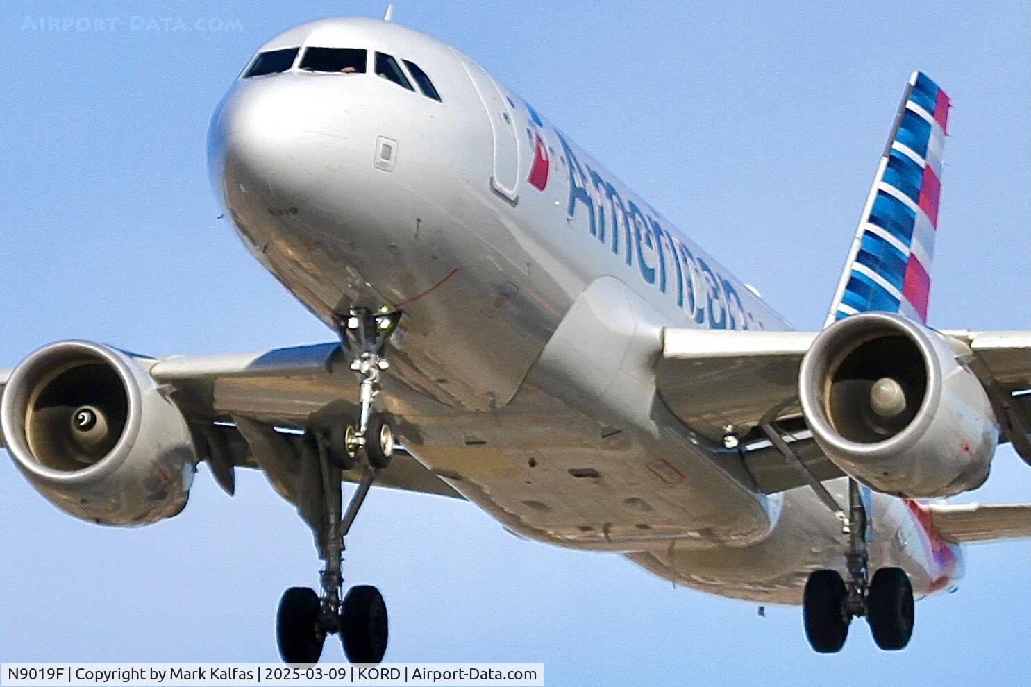 N9019F, 2014 Airbus A319-115 C/N 6154, A319 AMERICAN AIRLINES AIRBUS A319-115 N9019F AA2367 SAT-ORD