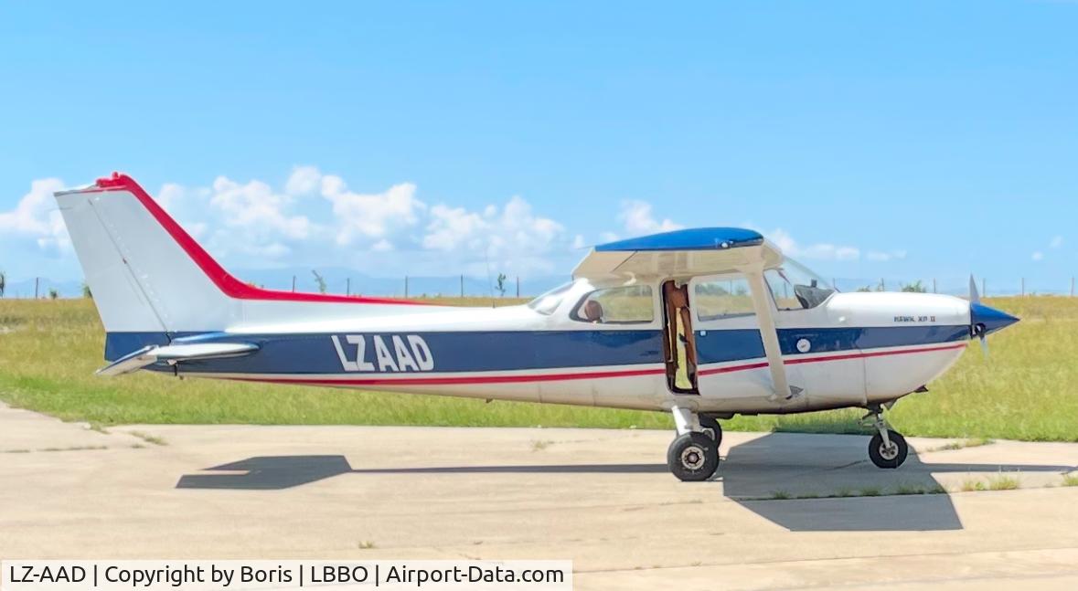 LZ-AAD, 1977 Cessna R172K Hawk XP C/N R1722080, Cessna