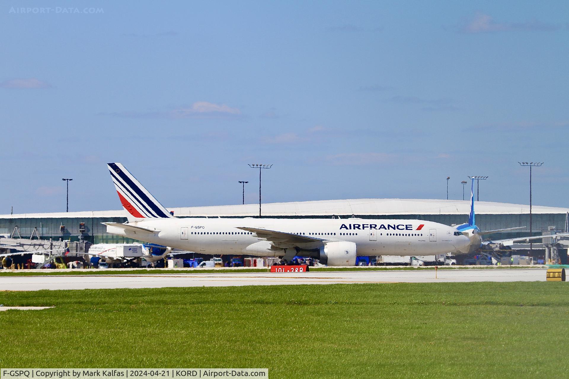 F-GSPQ, 2001 Boeing 777-228/ER C/N 28682, B772 AIR FRANCE Boeing 777-228(ER) F-GSPQ at KORD