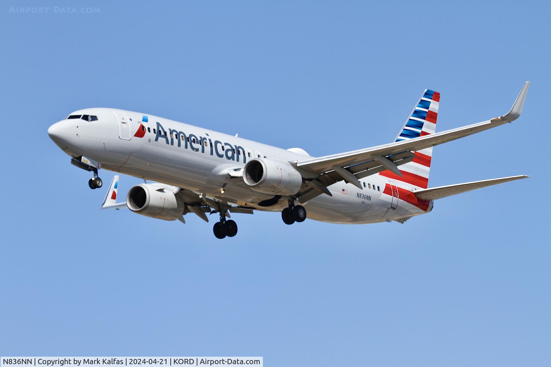 N836NN, 2010 Boeing 737-823 C/N 31095, B738 American Airlines BOEING 737-823 N836NN 28R approach ORD