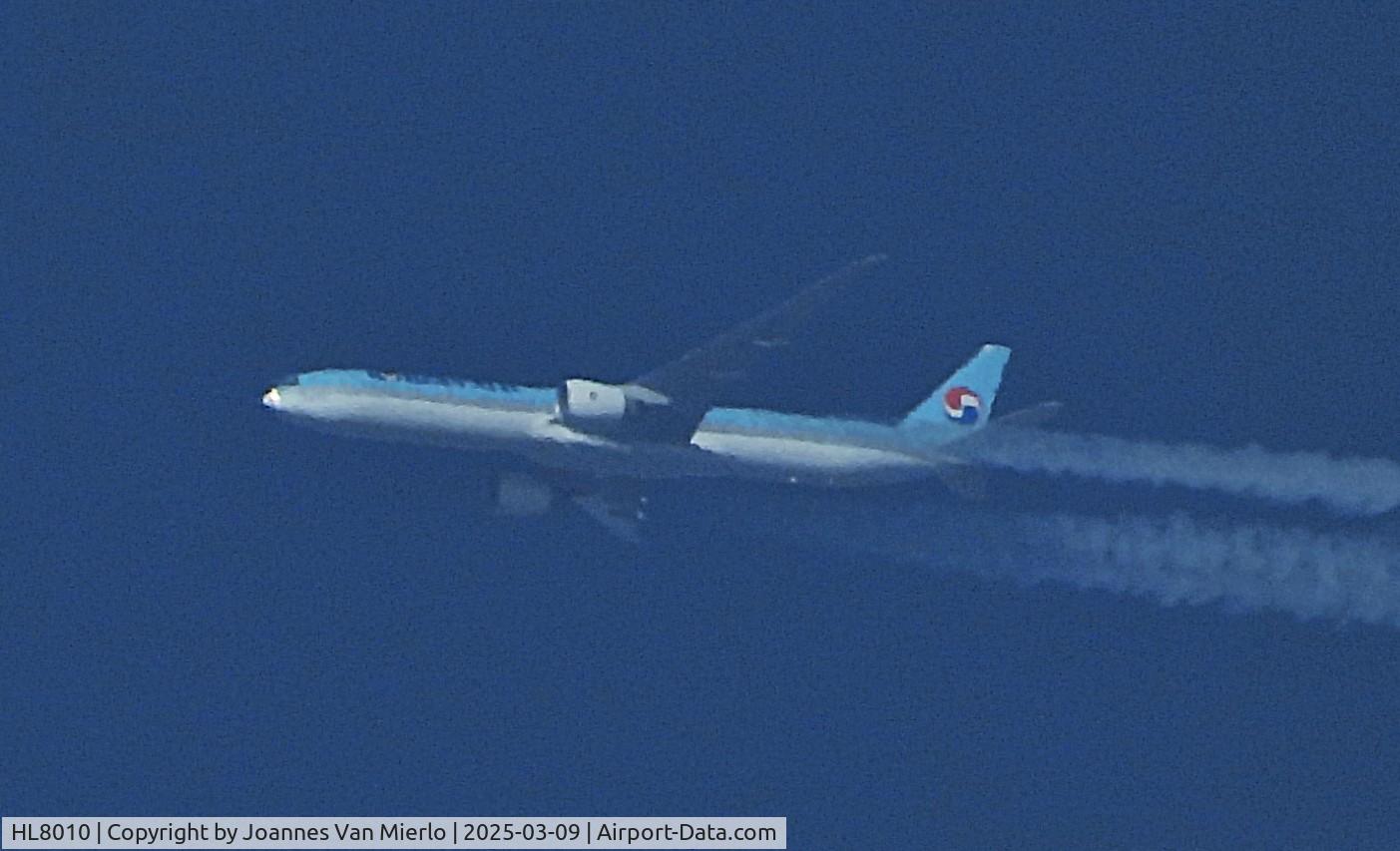 HL8010, 2015 Boeing 777-3B5/ER C/N 42120, KE907 ICN-LHR cruising over Belgium