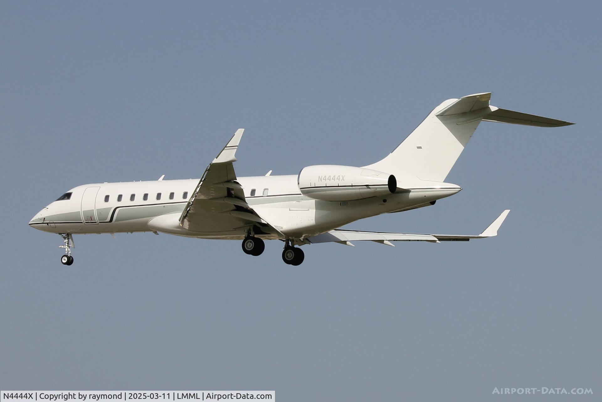 N4444X, Bombardier BD-700 1A10 Global 6000 C/N 9824, Bombardier BD-700 Global 6000 N4444X (Private)