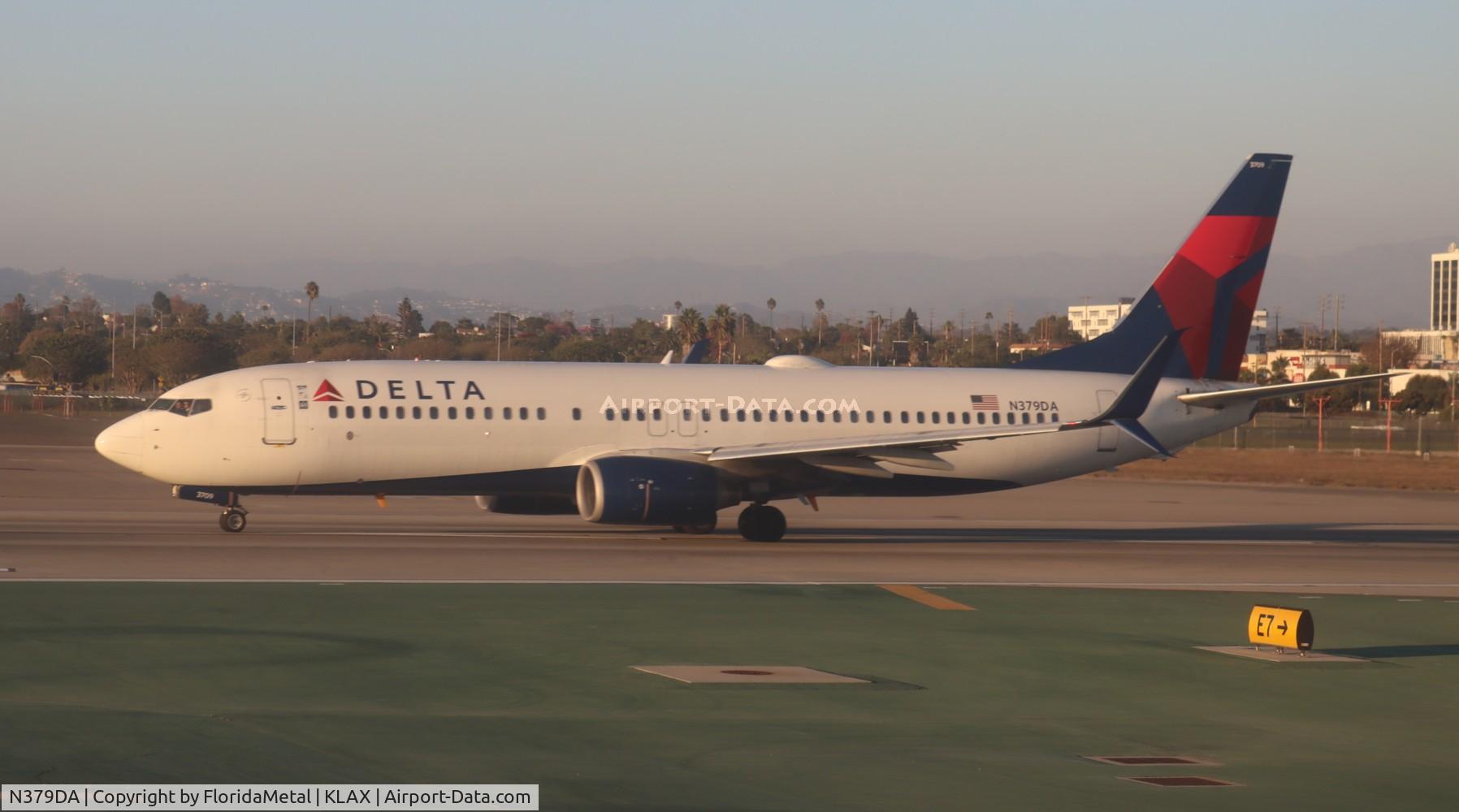 N379DA, 1999 Boeing 737-832 C/N 30349, DAL 738 zx lax-bna