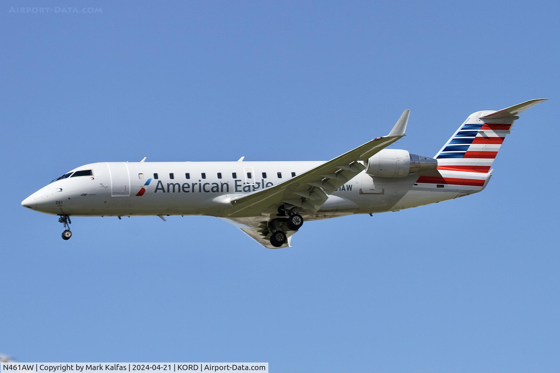 N461AW, 2003 Canadair CRJ-200LR (CL-600-2B19) C/N 7870, CRJ2 Air Wisconsin/ American Eagle BOMBARDIER INC CL-600-2B19 N461AW on approach 28C