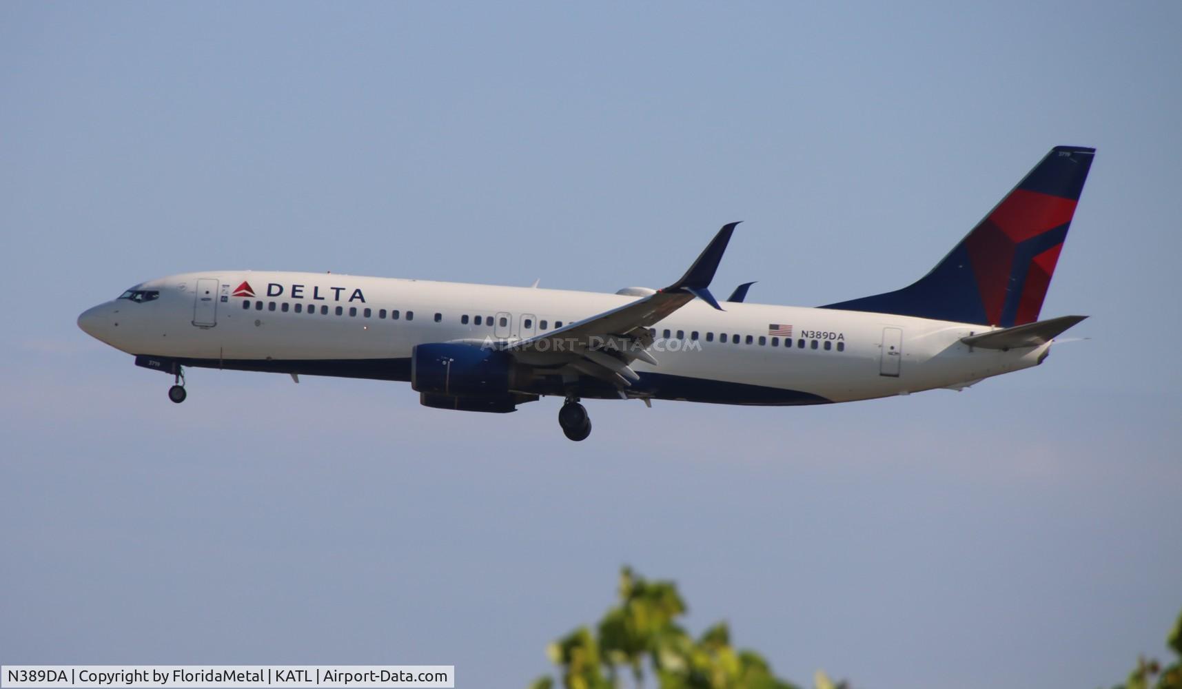 N389DA, 2000 Boeing 737-832 C/N 30376, DAL 738 zx ict-atl