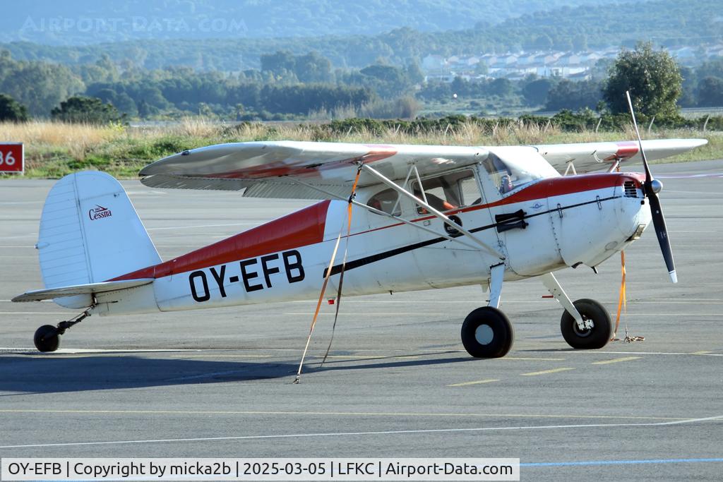 OY-EFB, 1946 Cessna 140 C/N 9203, Parked