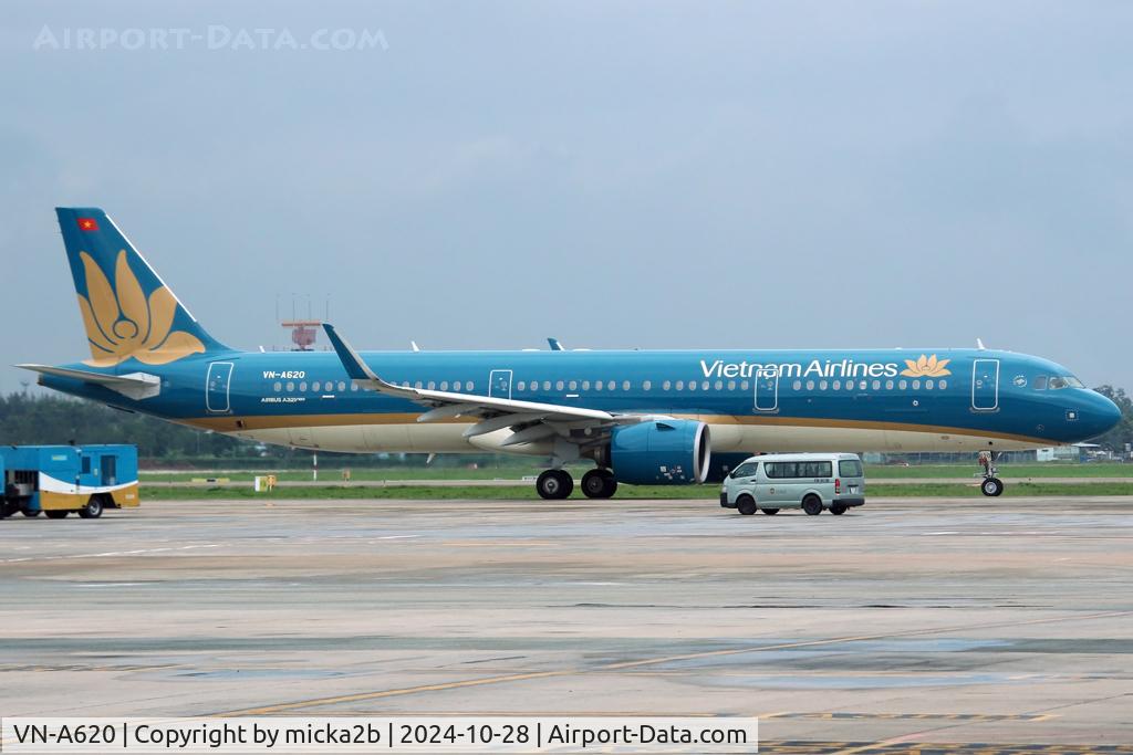 VN-A620, 2019 Airbus A321-272N C/N 8649, Taxiing