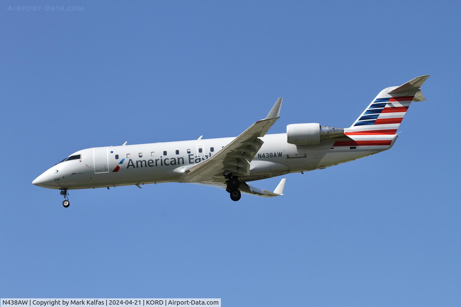 N438AW, 2003 Bombardier CRJ-200LR (CL-600-2B19) C/N 7748, CRJ2 Air Wisconsin / American Eagle Bombardier CRJ-200LR N438AW 28C approach KORD
