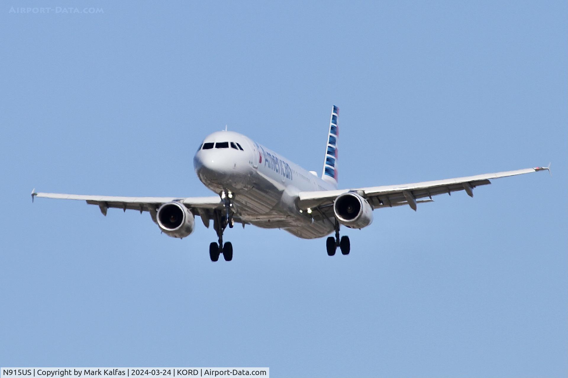 N915US, 2014 Airbus A321-231 C/N 6387, A321 AMERICAN AIRLINES Airbus A321-231 N913US arriving 28C KORD