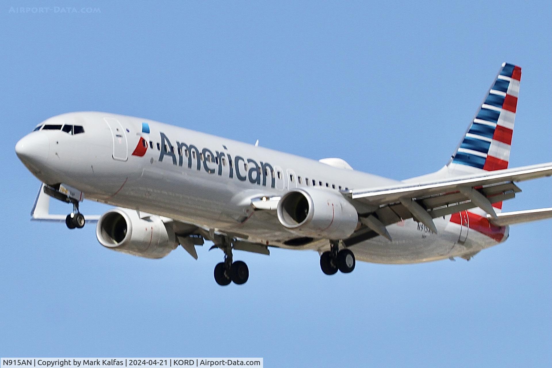 N915AN, 1999 Boeing 737-823 C/N 29516, B738 American Airlines Boeing 737-823 N915AN, 28C approach KORD