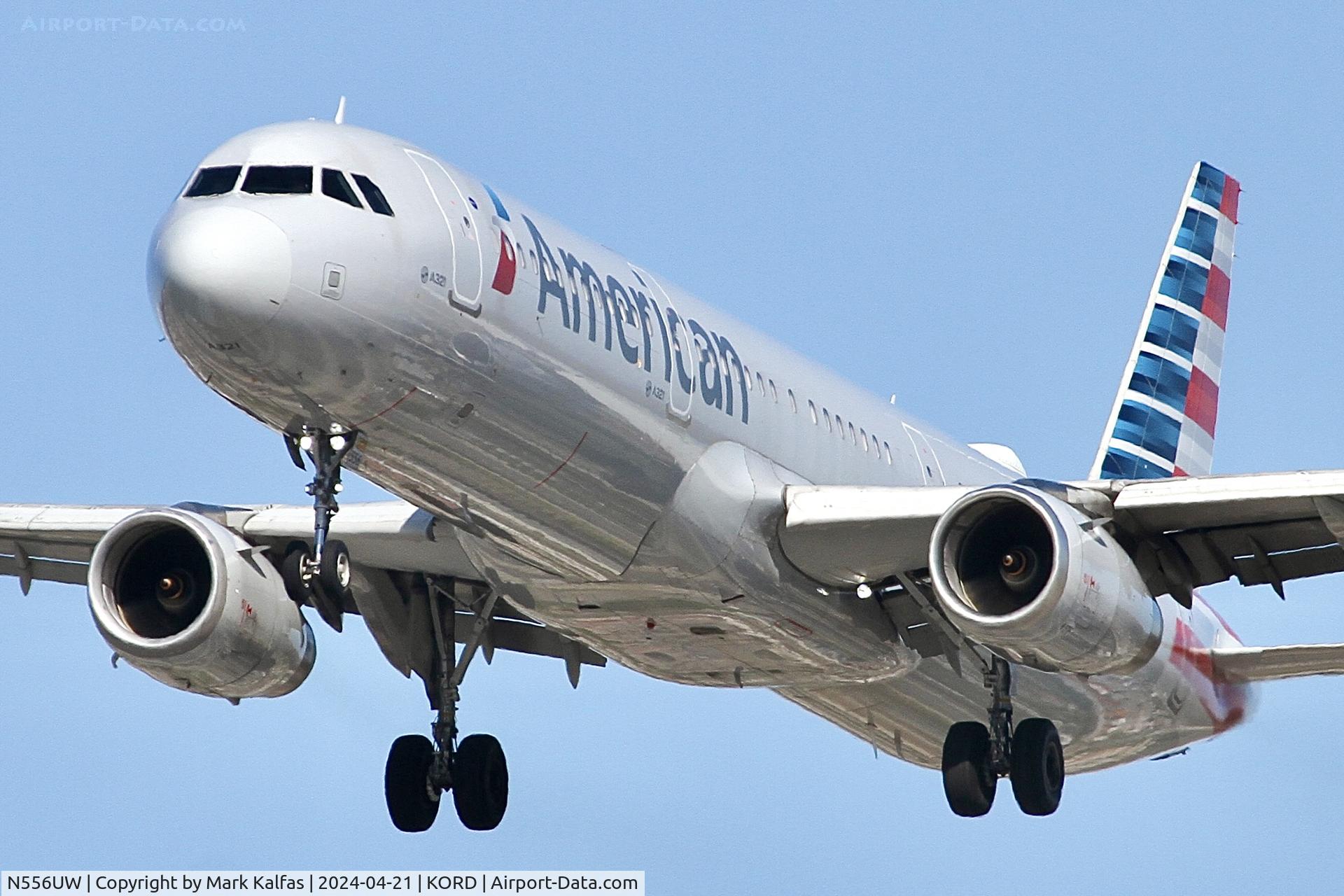 N556UW, 2012 Airbus A321-231 C/N 5244, A321 AMERICAN AIRLINES Airbus A321-231 N556UW on approach 28C