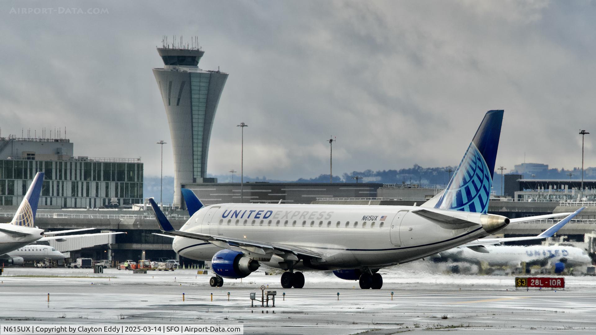 N615UX, 2019 Embraer 175LR (ERJ-170-200LR) C/N 17000816, Departing runway 10 SFO 2025
