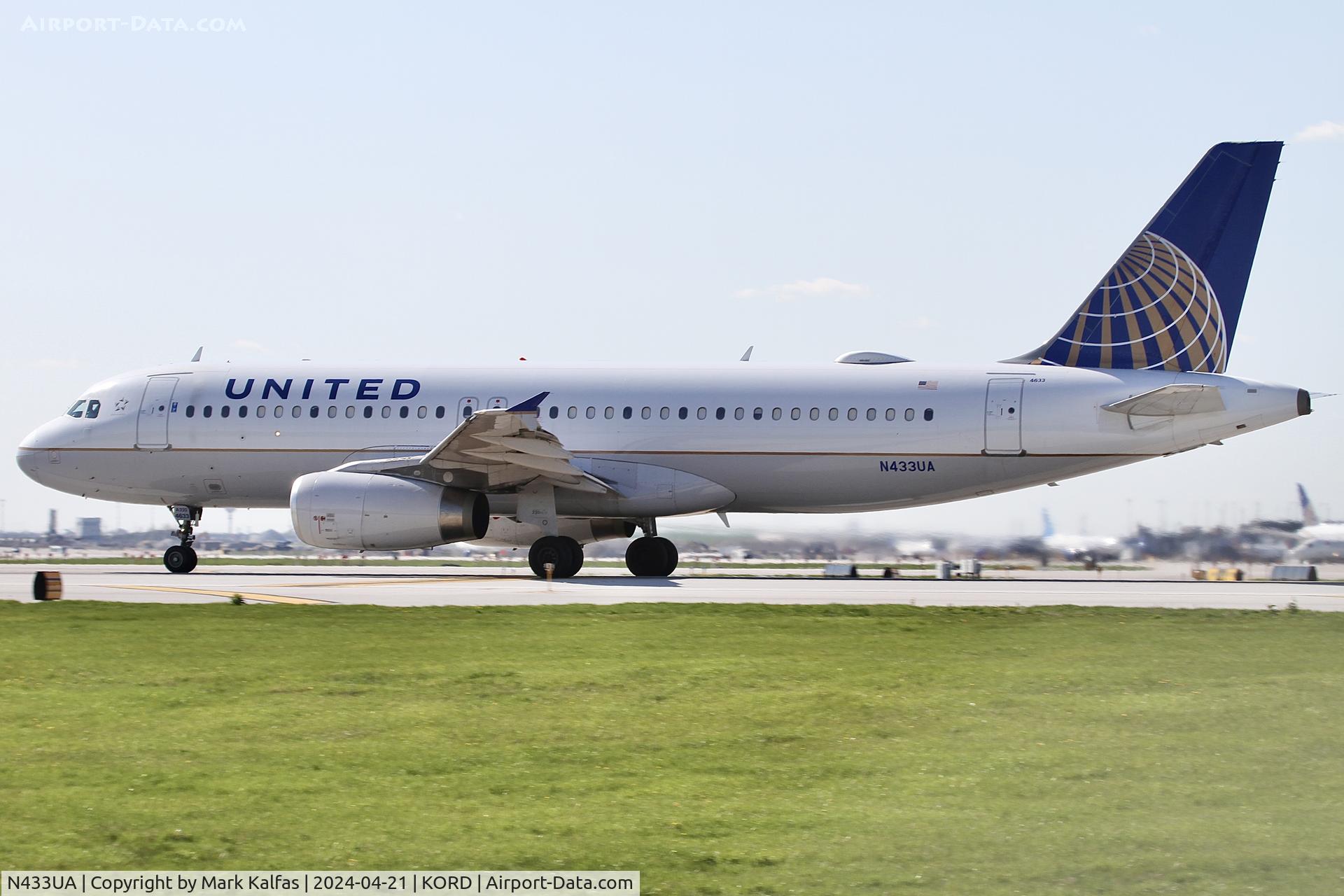 N433UA, 1996 Airbus A320-232 C/N 589, A320 United Airlines Airbus 320-232, N433UA departing 22L KORD